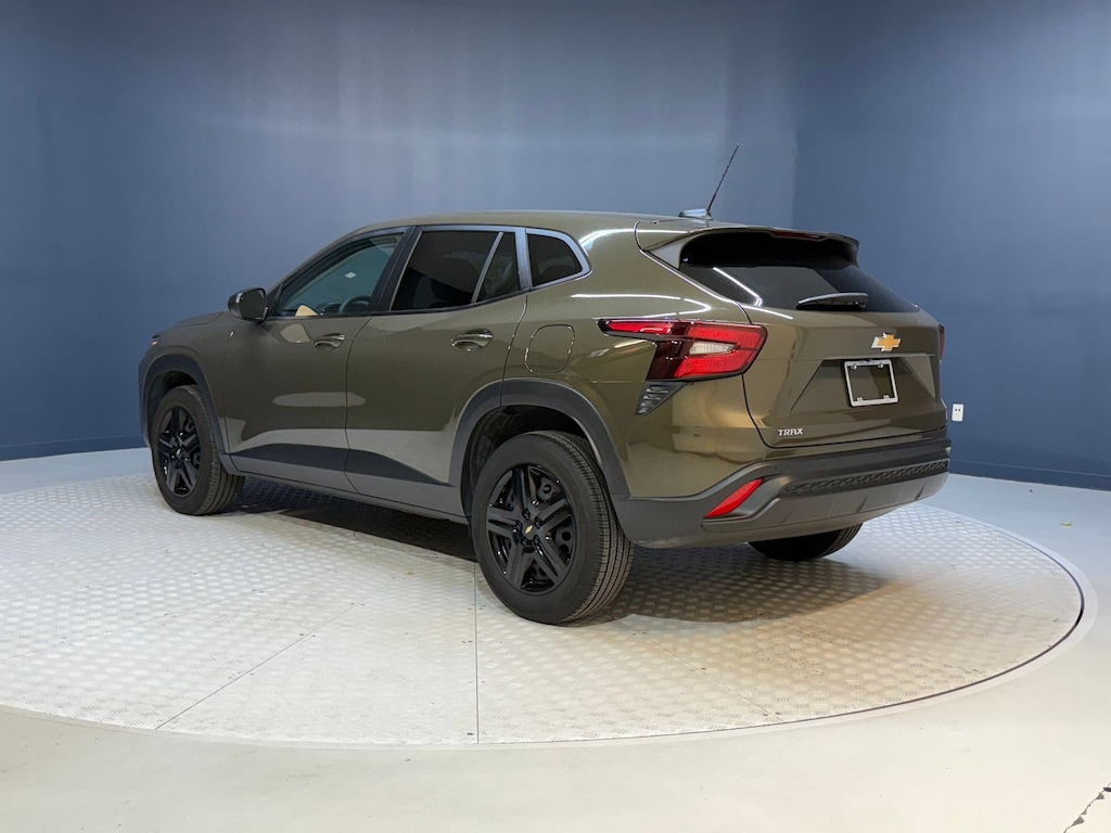 Used 2024 Chevrolet Trax LS SUV