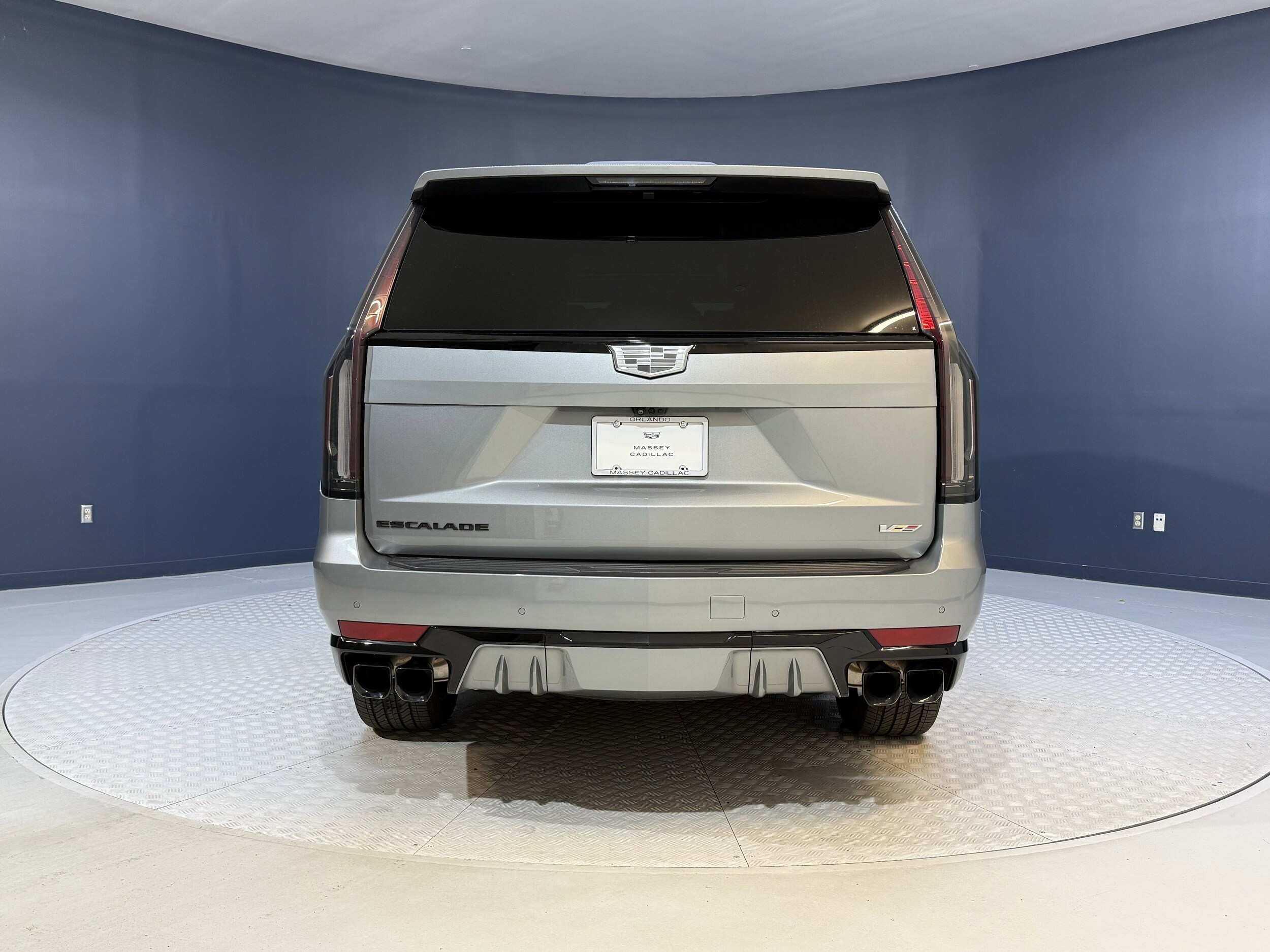 2023 Cadillac Escalade V-Series photo 4
