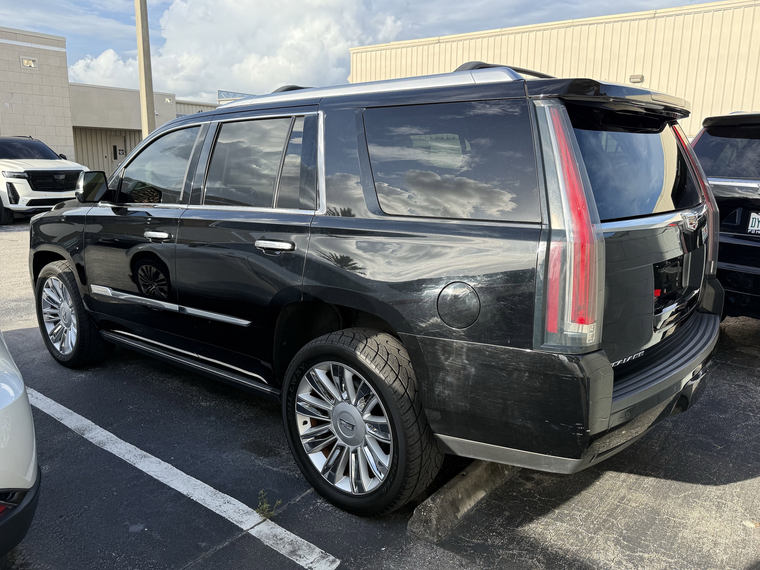 Used 2016 Cadillac Escalade Platinum with VIN 1GYS3DKJ5GR110930 for sale in Charlotte, NC