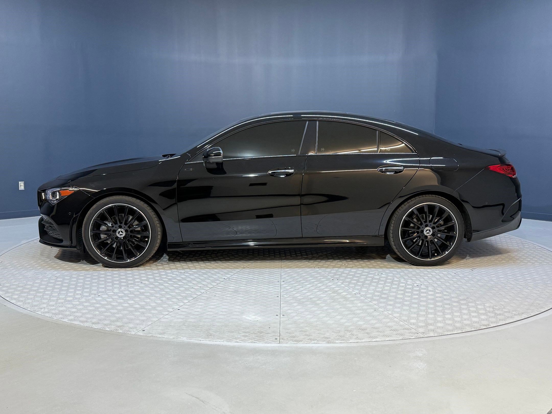 2023 Mercedes Benz CLA 250 photo 2