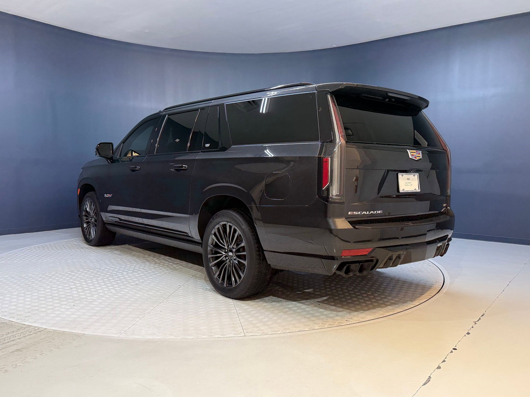 2024 Cadillac Escalade ESV V-Series photo 2