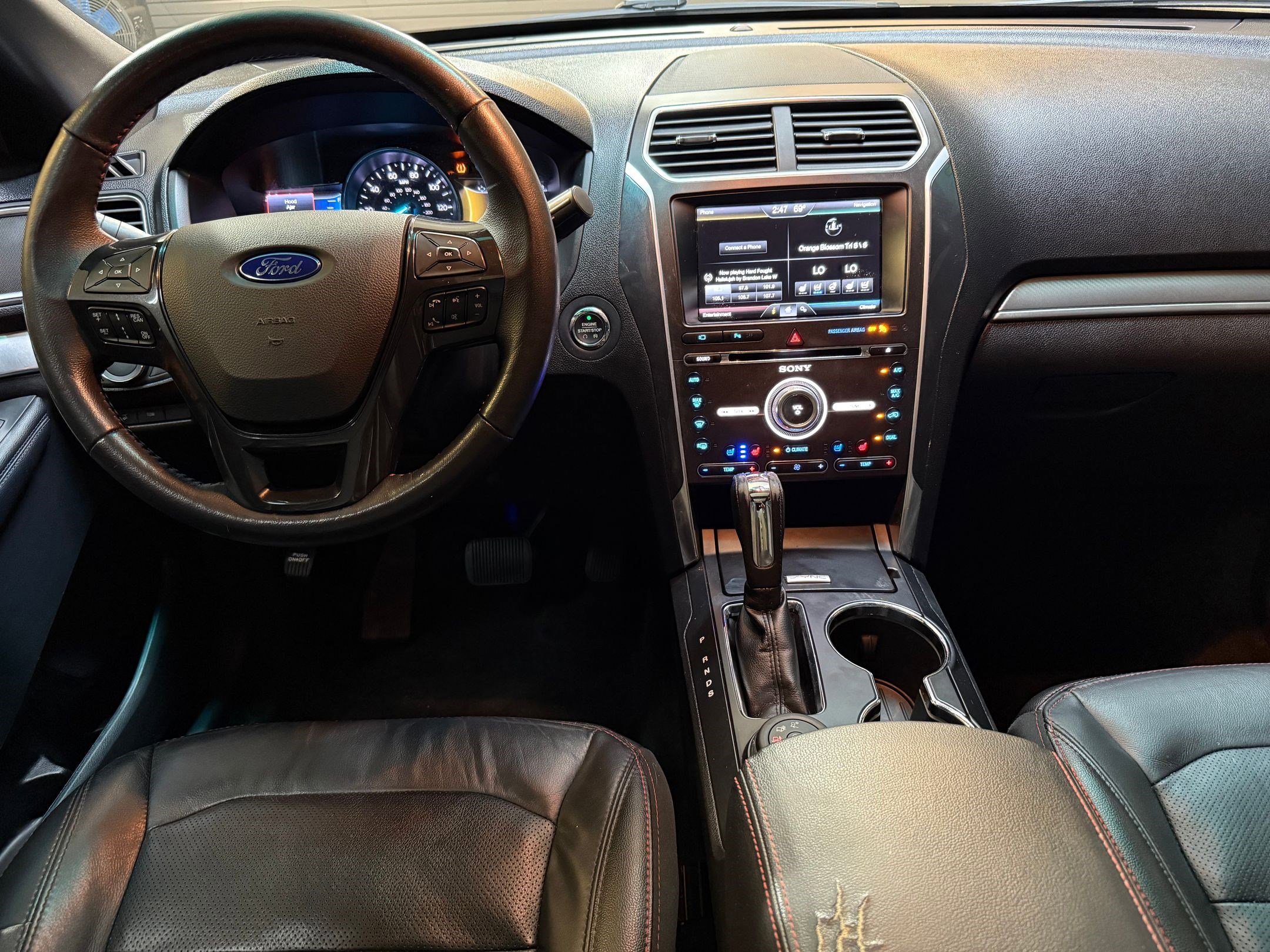 2016 Ford Explorer Sport photo 4