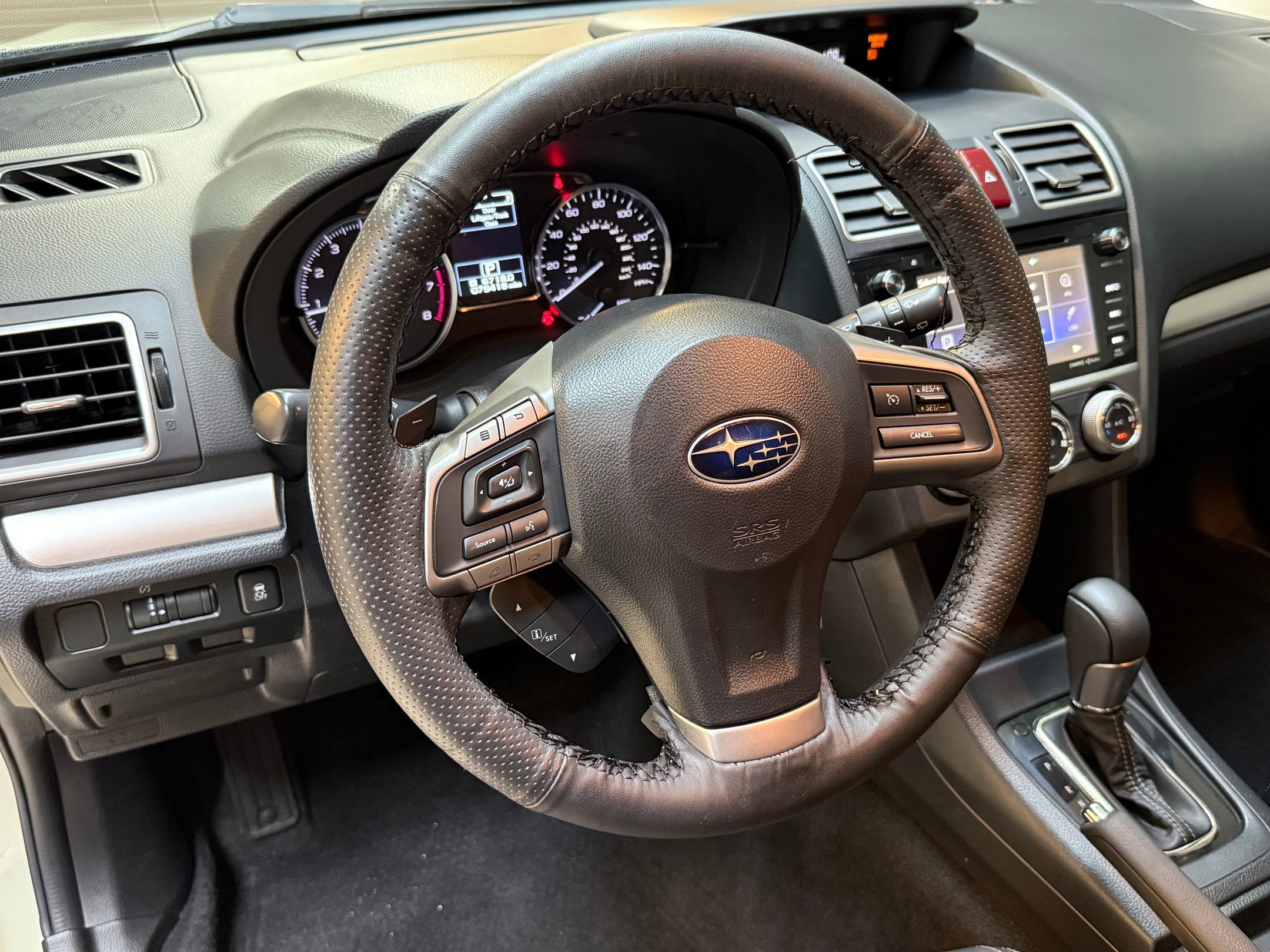 2015 Subaru Crosstrek Limited photo 3