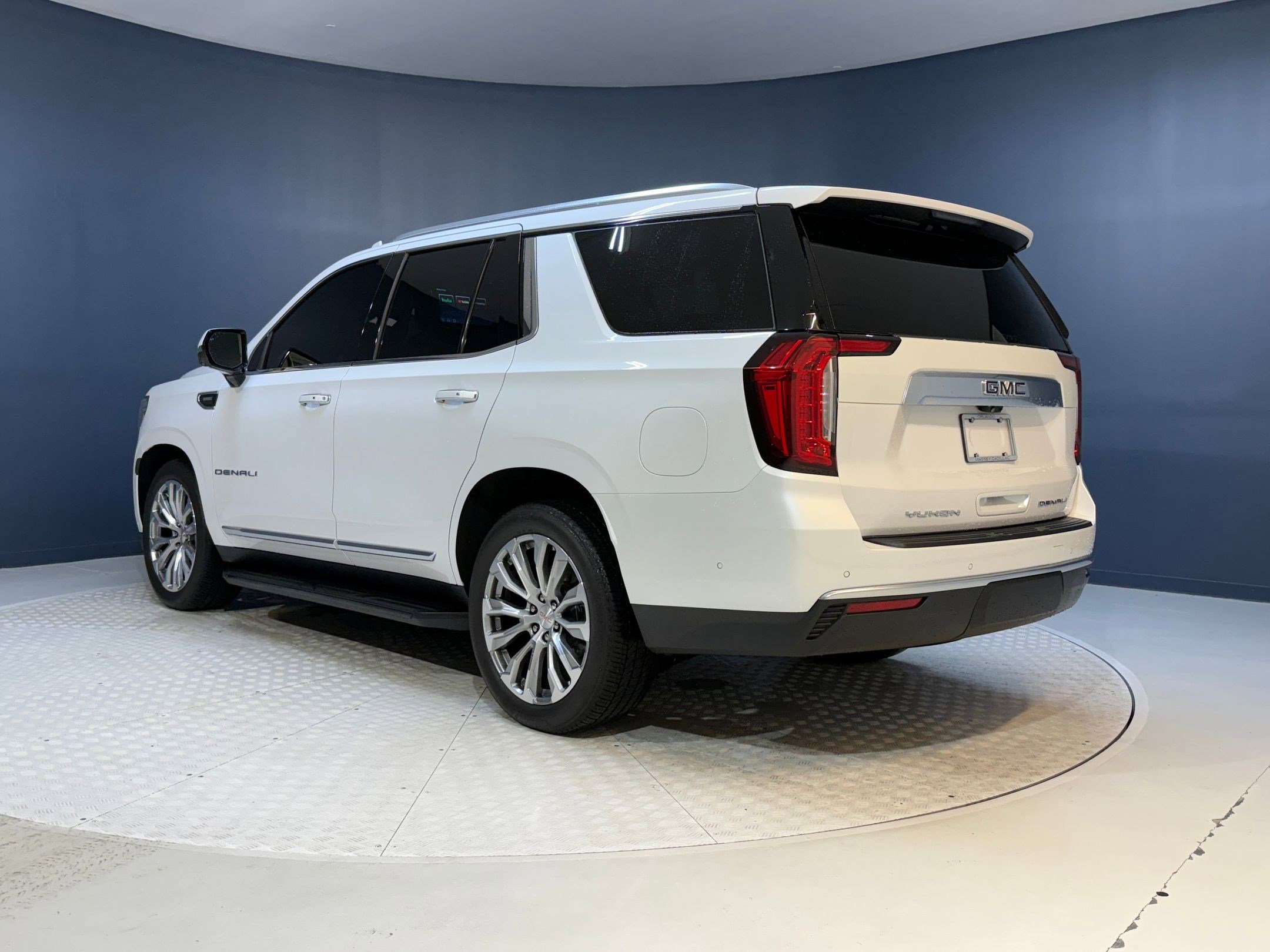 2024 Gmc Yukon Denali photo 3