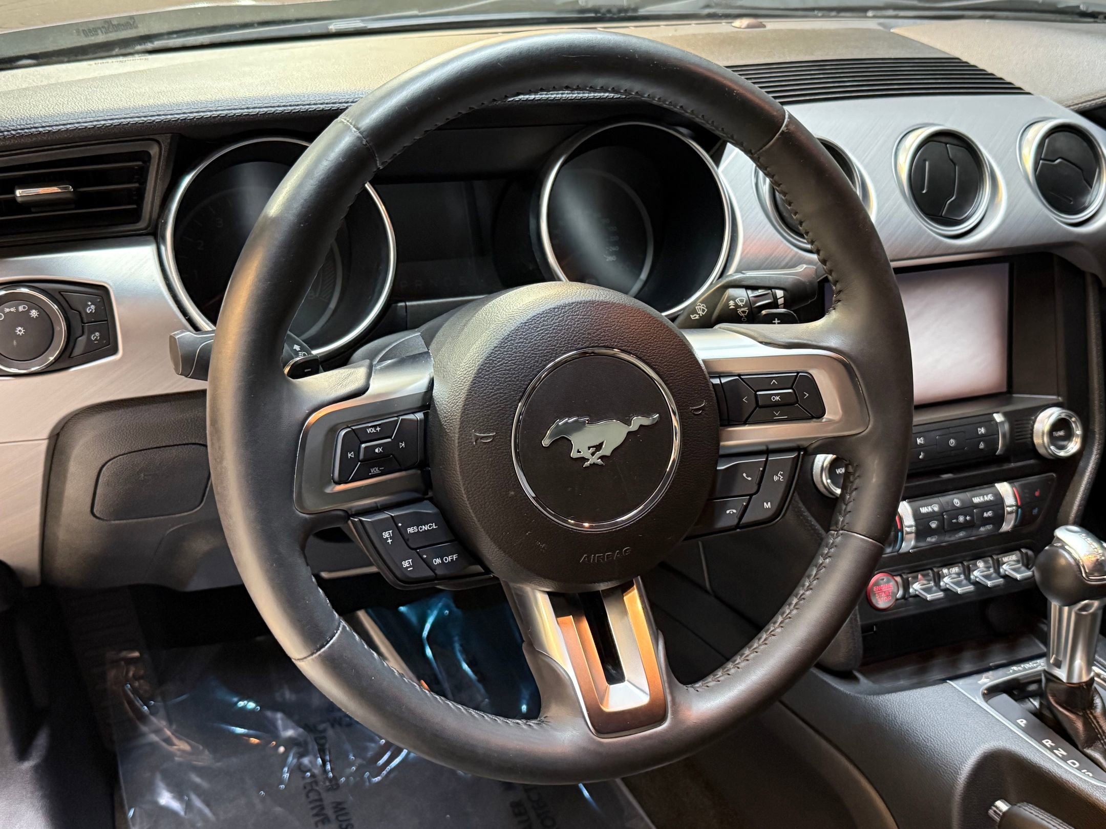 2018 Ford Mustang EcoBoost Premium photo 4