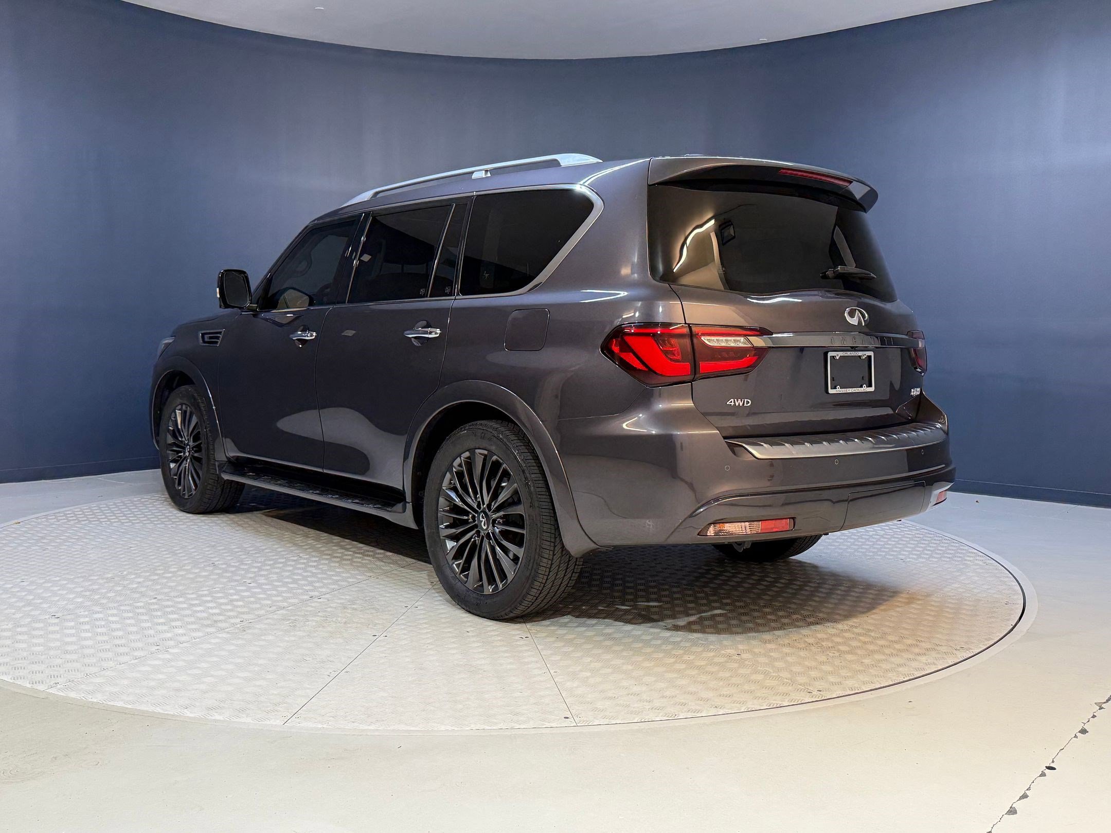 2023 Infiniti QX80 Premium Select photo 3