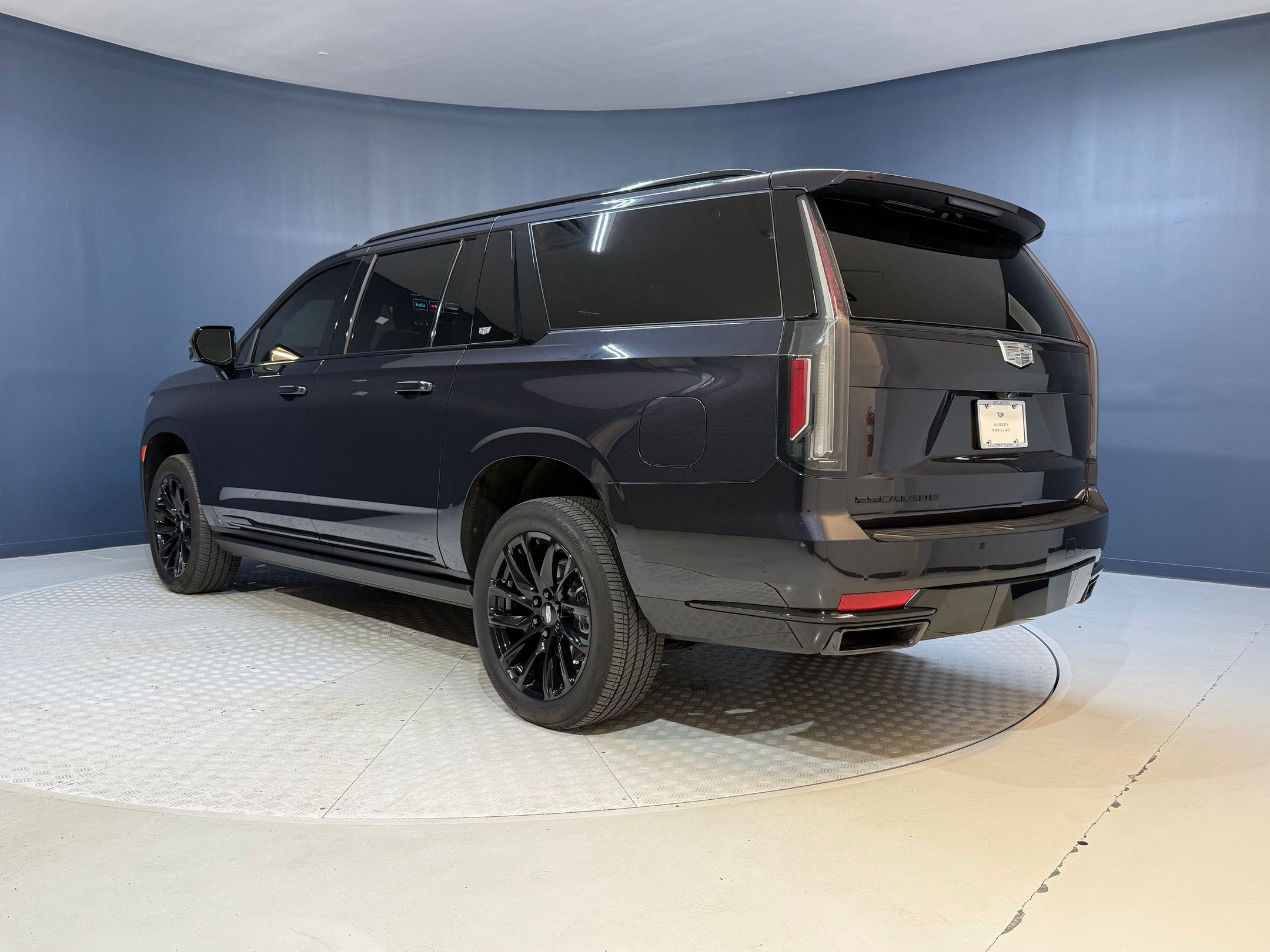 2024 Cadillac Escalade ESV Sport Platinum photo 3