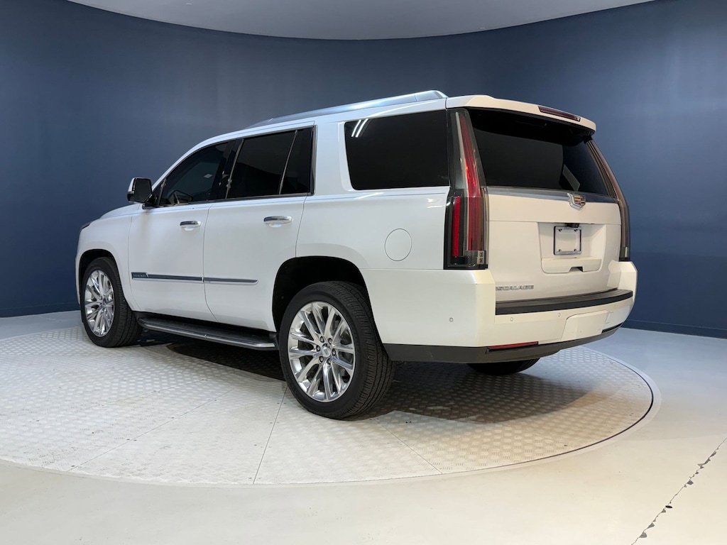 Used 2019 CADILLAC Escalade Luxury SUV