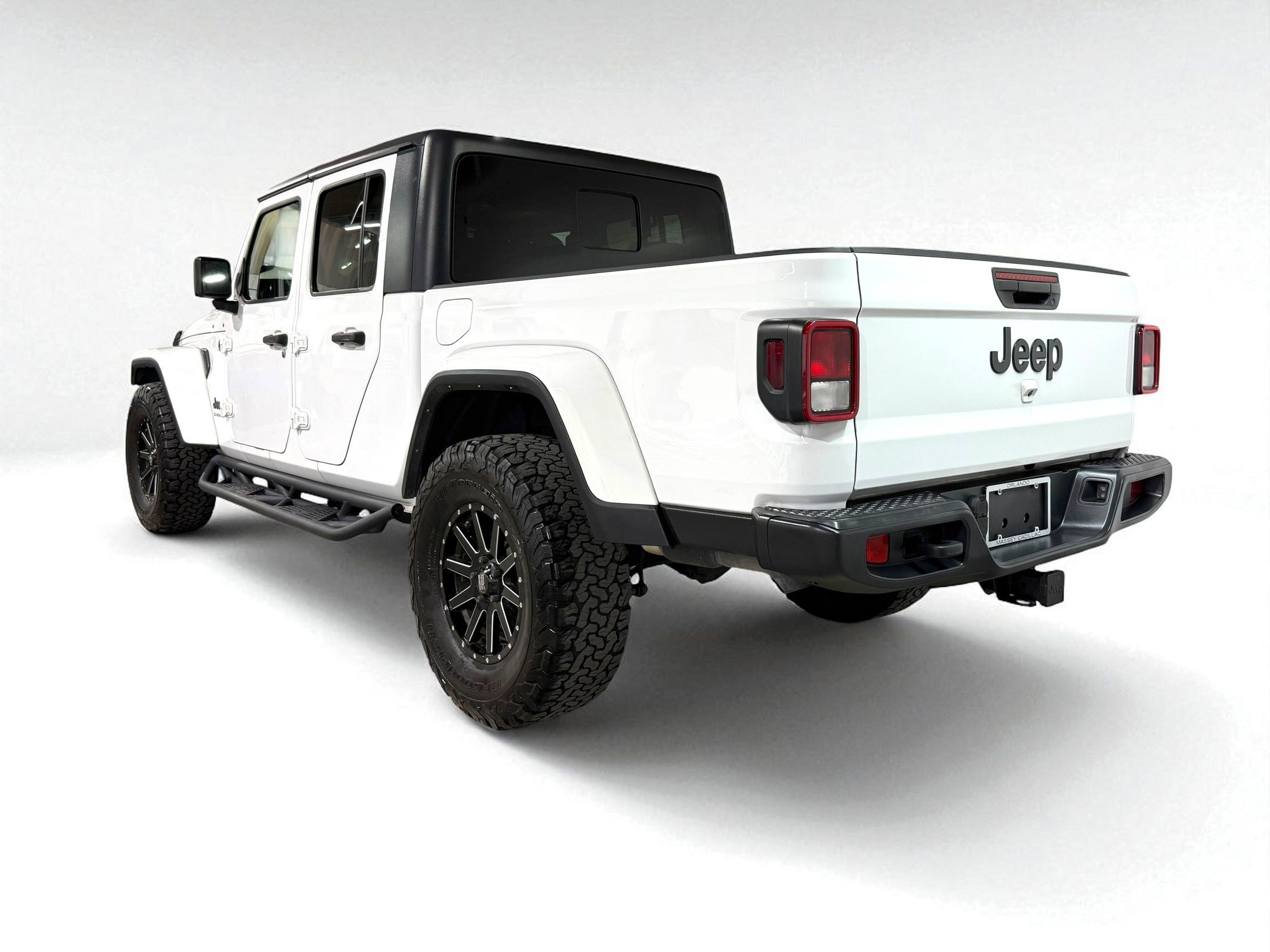2022 Jeep Gladiator Sport S photo 3