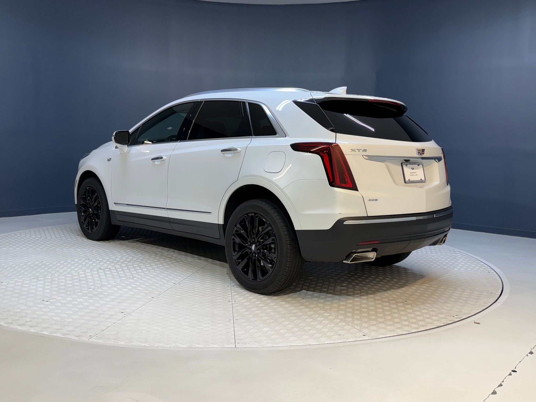 2022 Cadillac XT5 Luxury photo 3