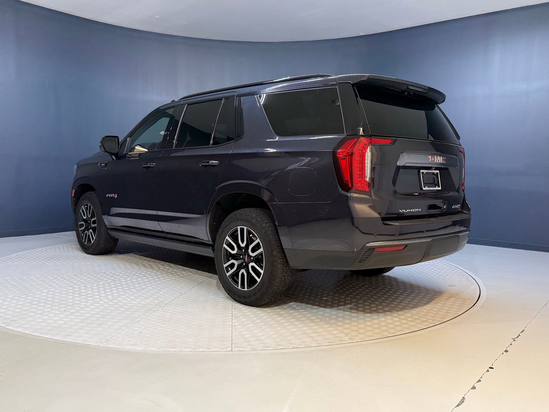 2023 Gmc Yukon AT4 photo 2