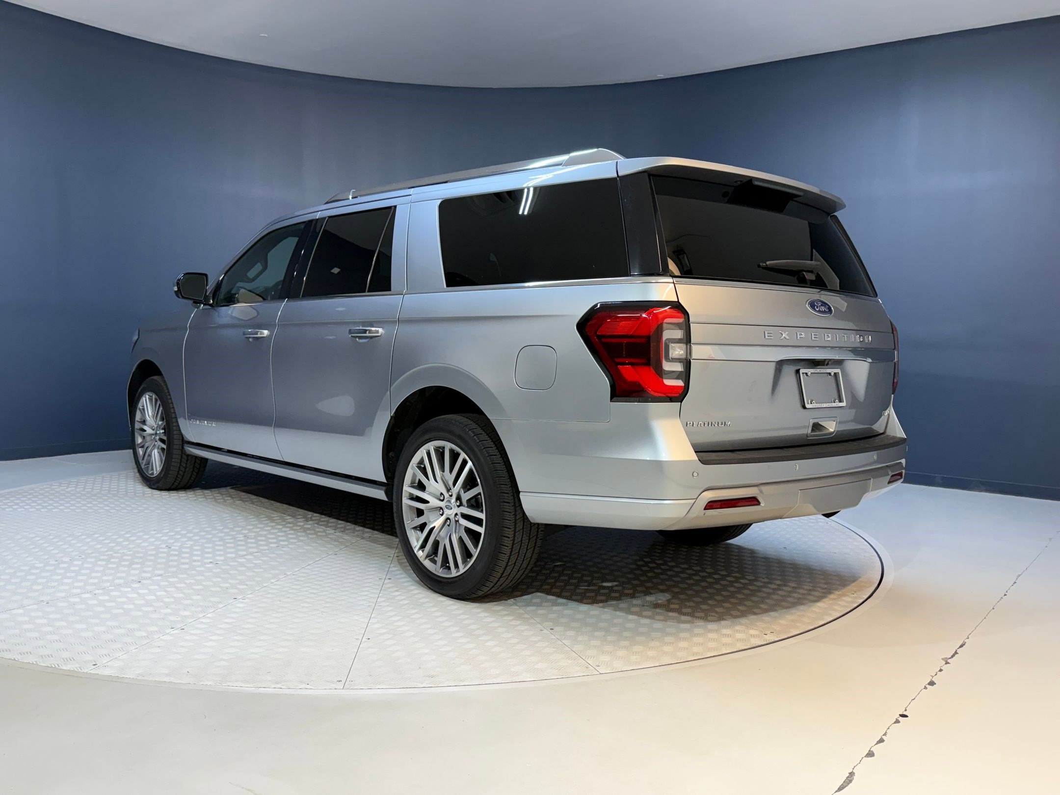 2023 Ford Expedition MAX Platinum photo 3
