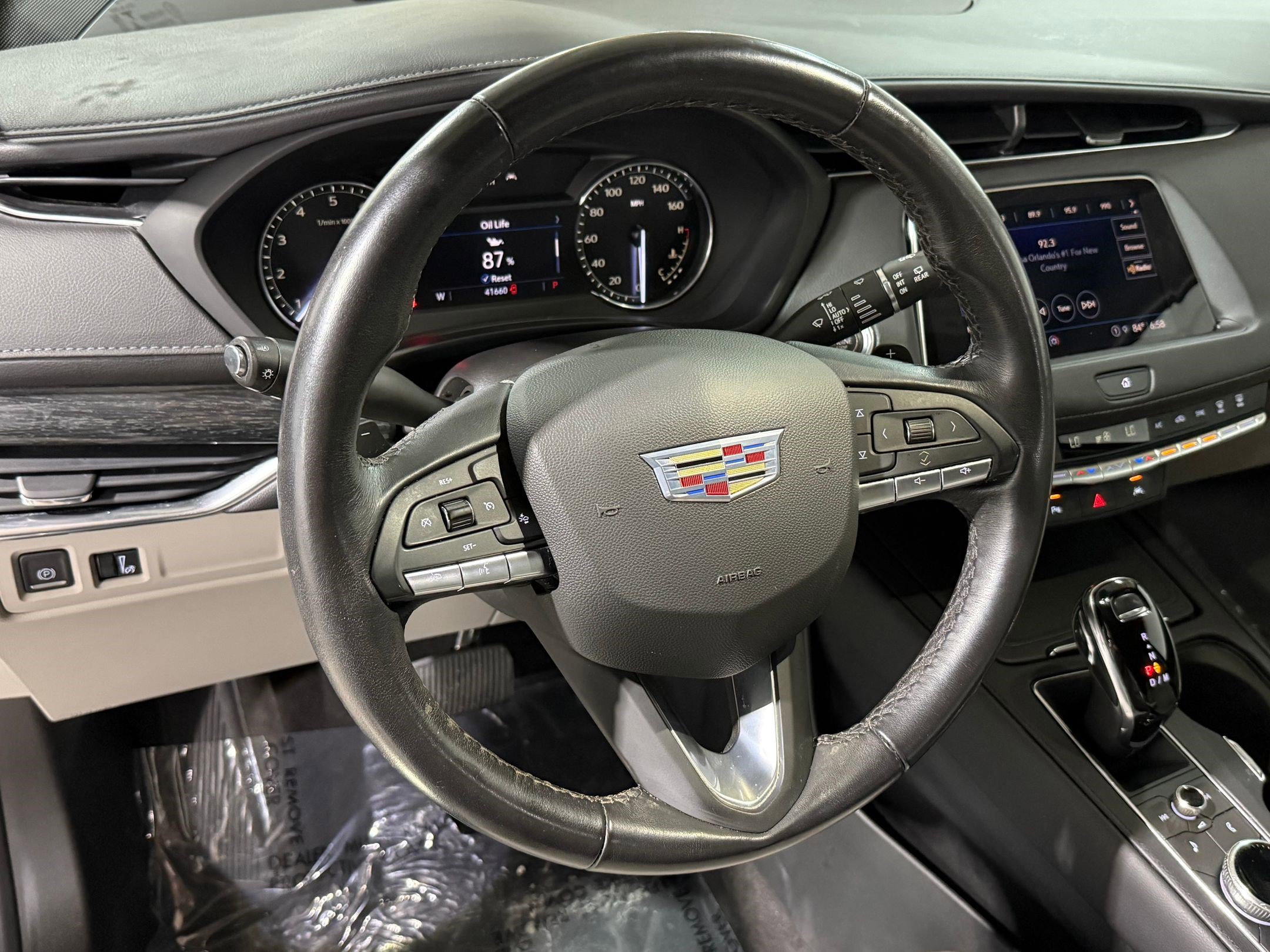2023 Cadillac XT4 Premium Luxury photo 3