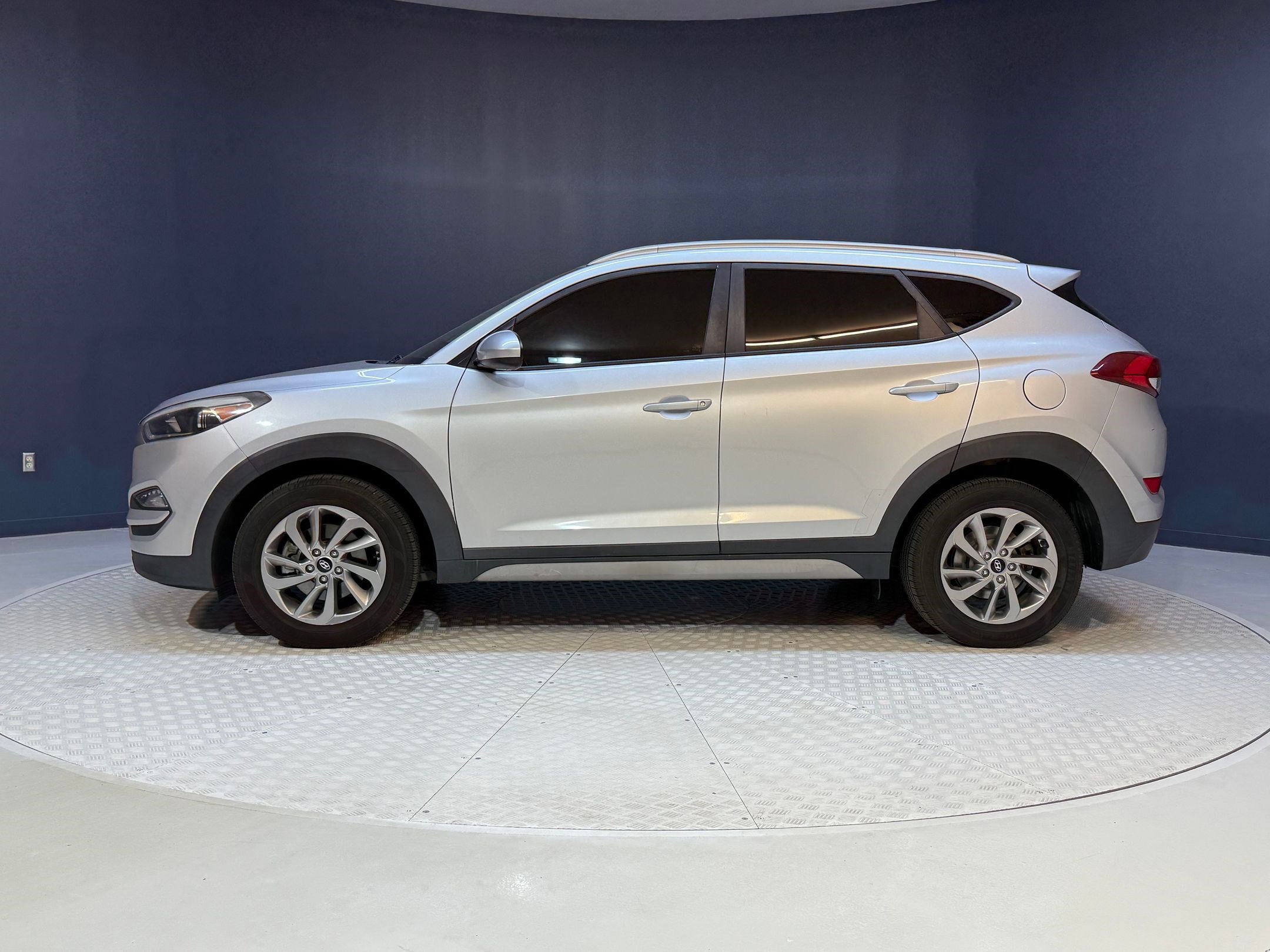 2018 Hyundai Tucson SEL photo 2