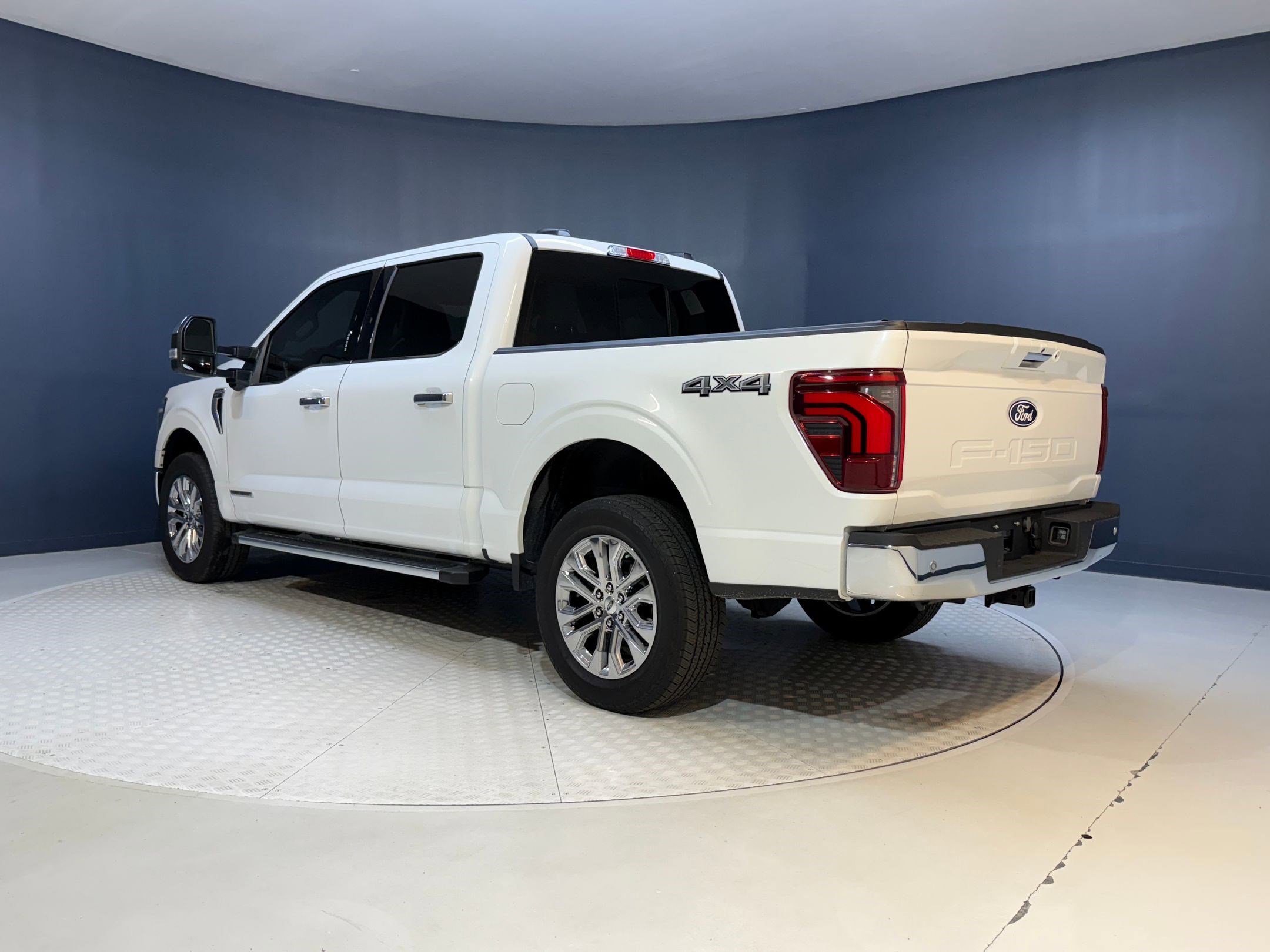 2024 Ford F-150 Lariat photo 3