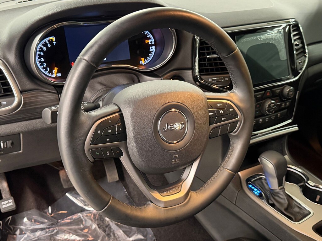 Used 2019 Jeep Grand Cherokee Laredo E SUV