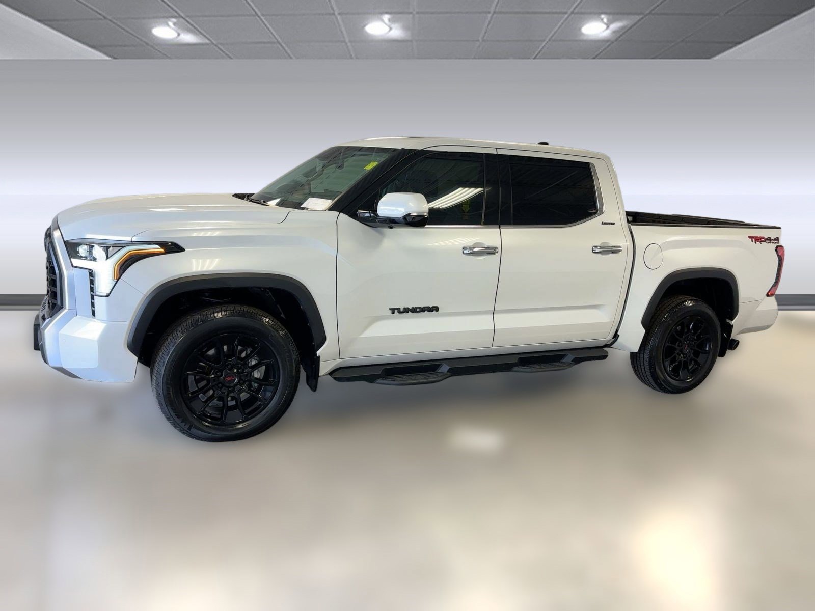 2023 Toyota Tundra Limited CrewMax photo 2