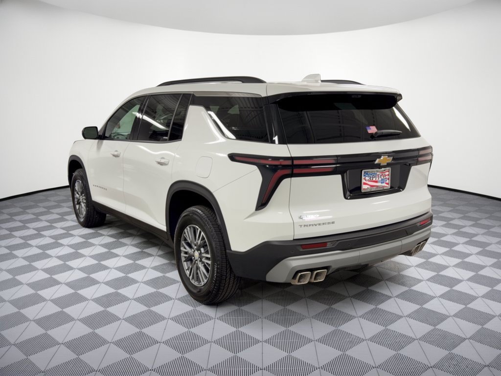 Used 2026 Chevrolet Traverse FWD LT SUV