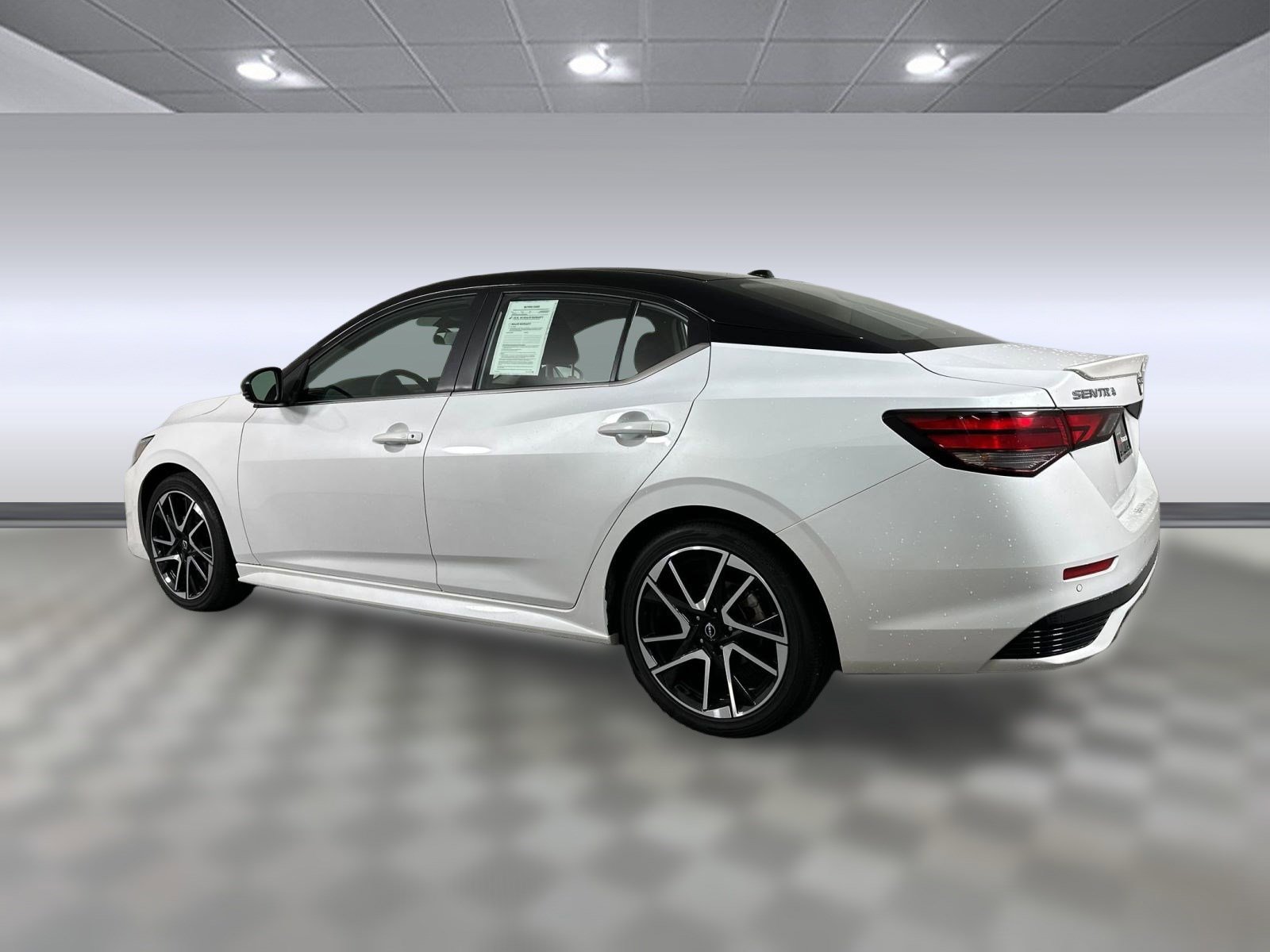 2024 Nissan Sentra SR photo 2