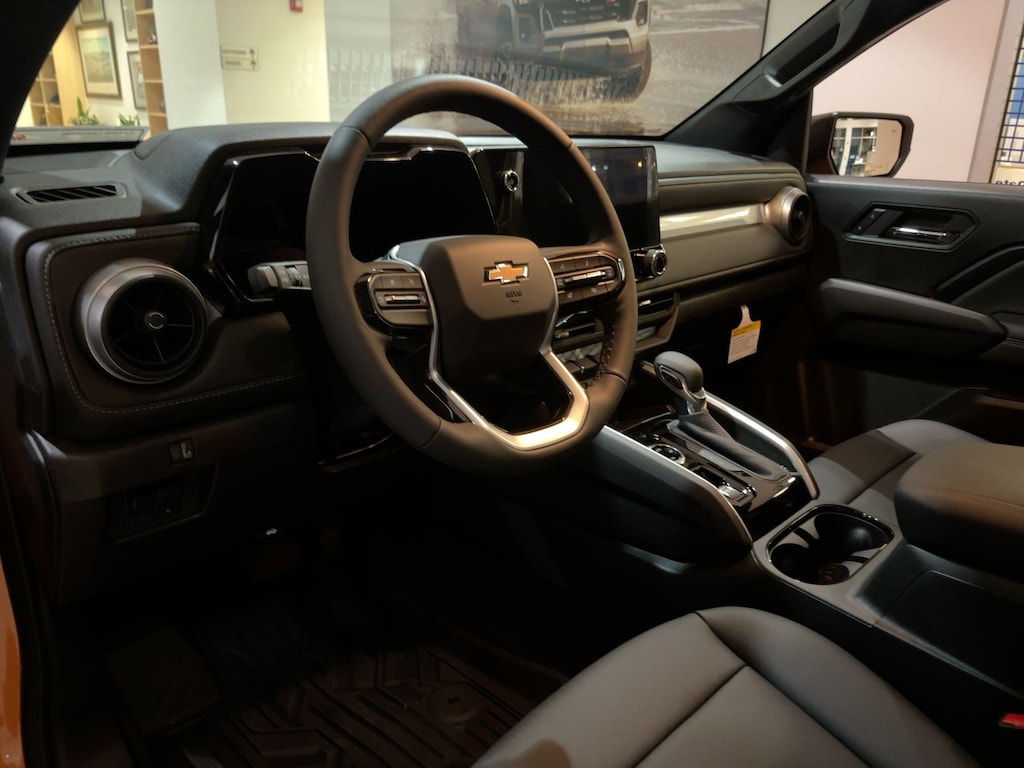 New 2025 Chevrolet Colorado LT Truck Crew Cab