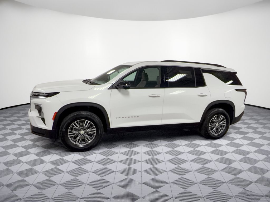 Used 2026 Chevrolet Traverse FWD LT SUV