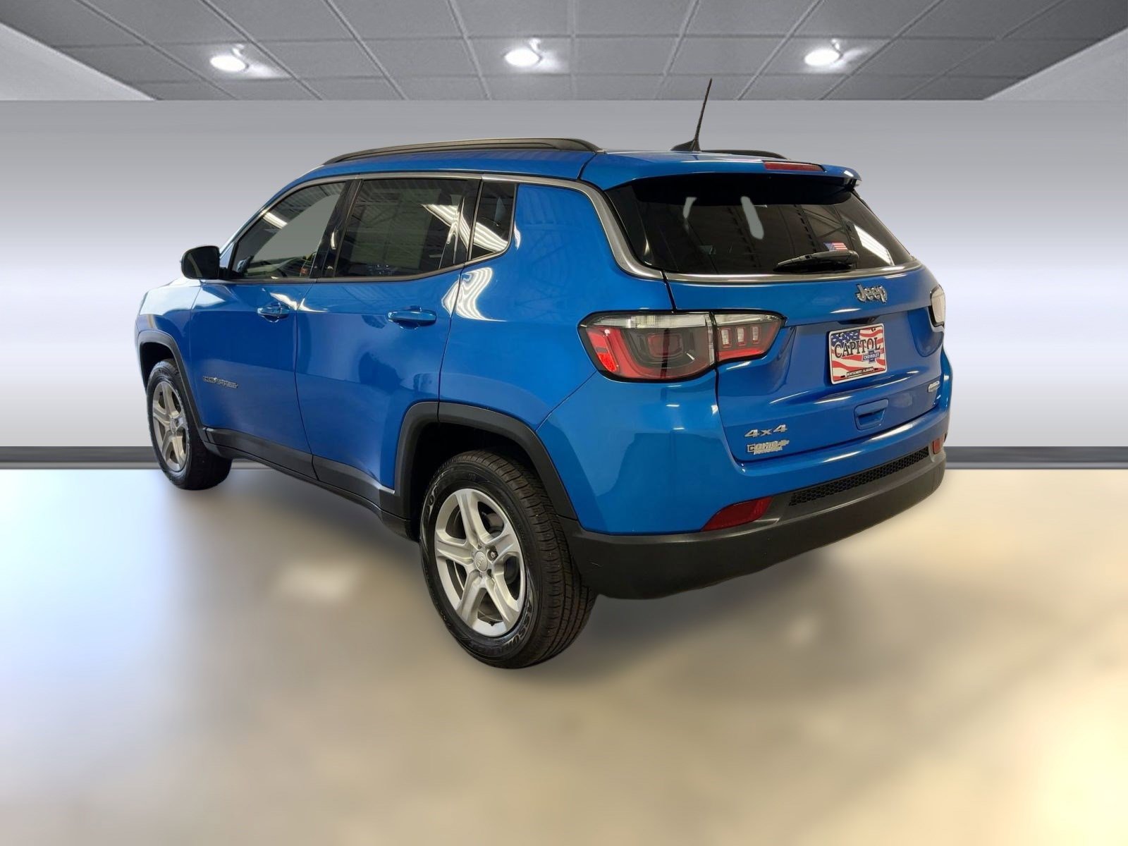 2024 Jeep Compass Latitude photo 2