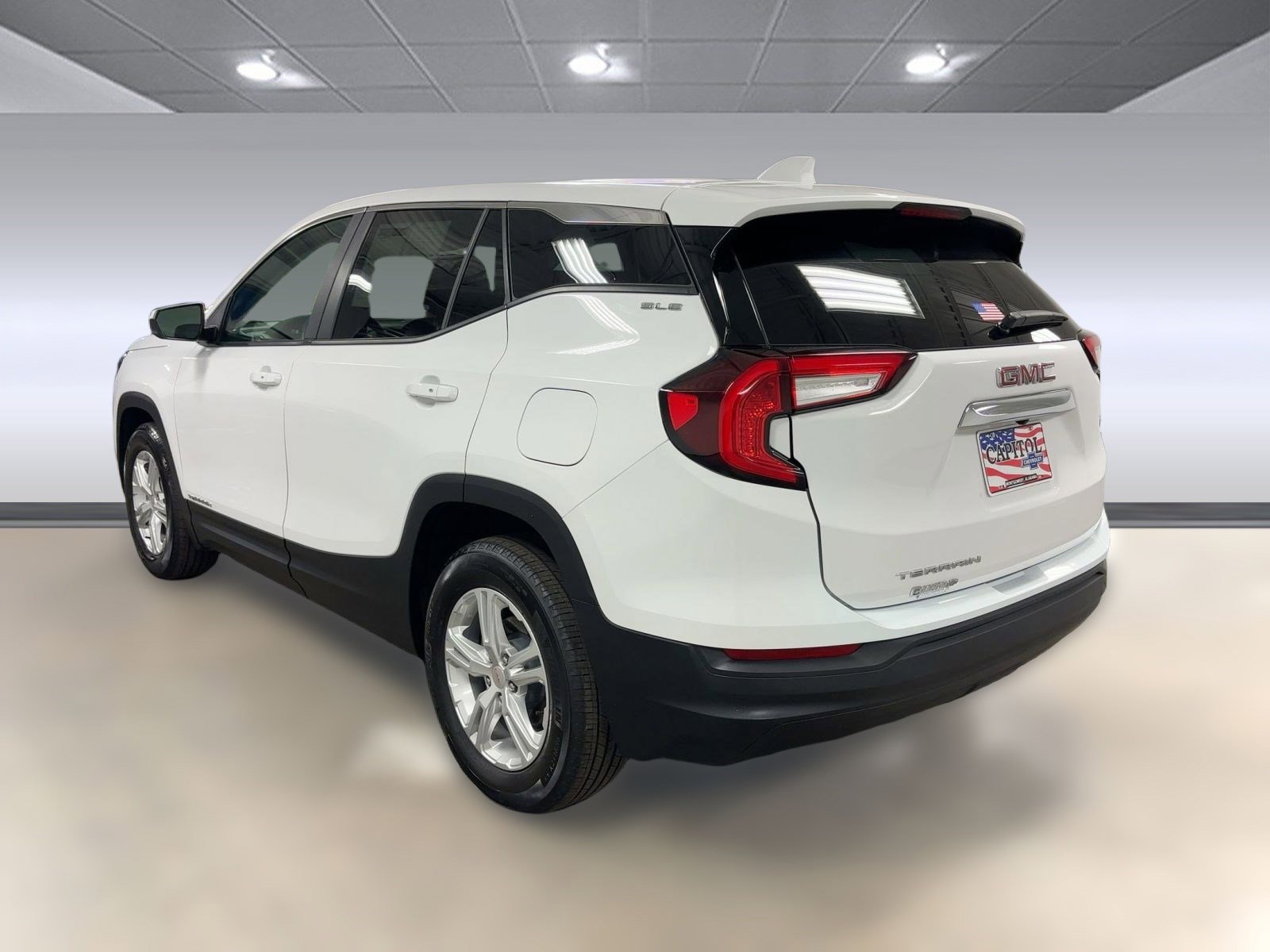 2024 Gmc Terrain SLE photo 2