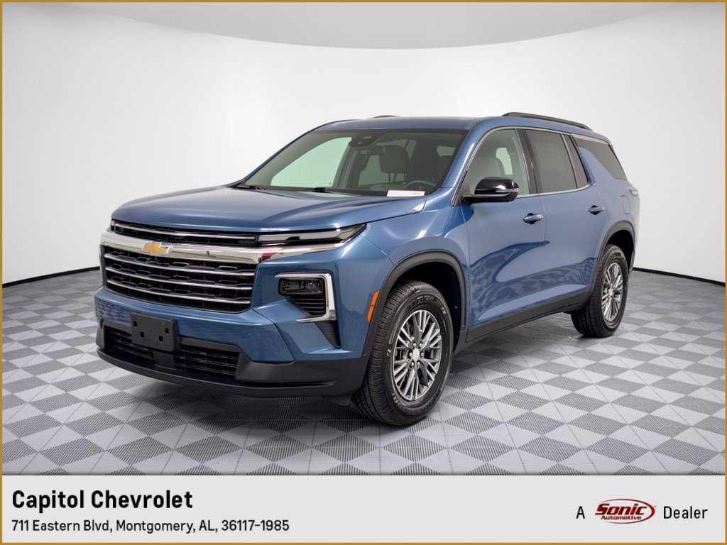 Used 2024 Chevrolet Traverse FWD LT SUV