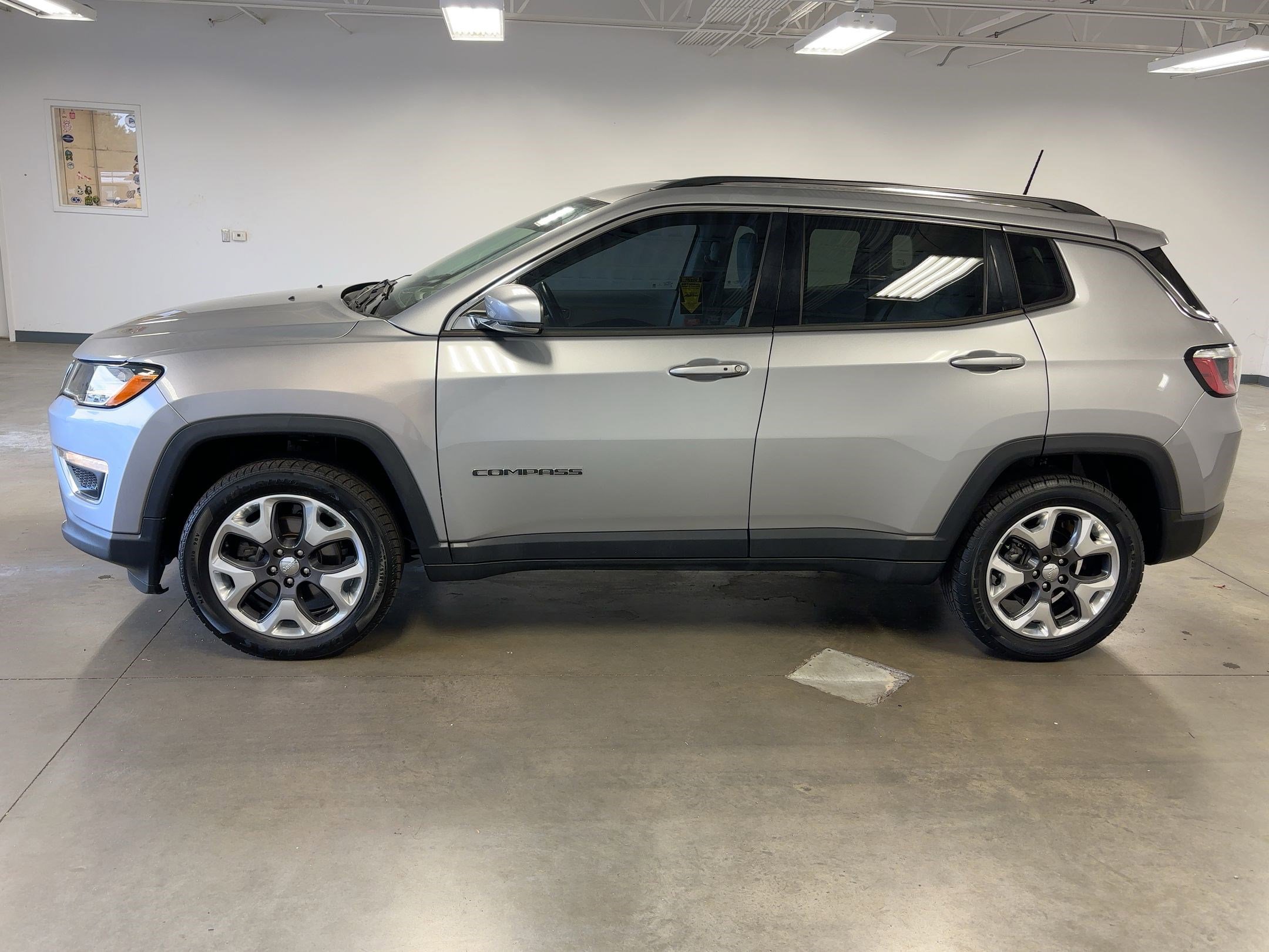 2020 Jeep Compass Limited photo 2