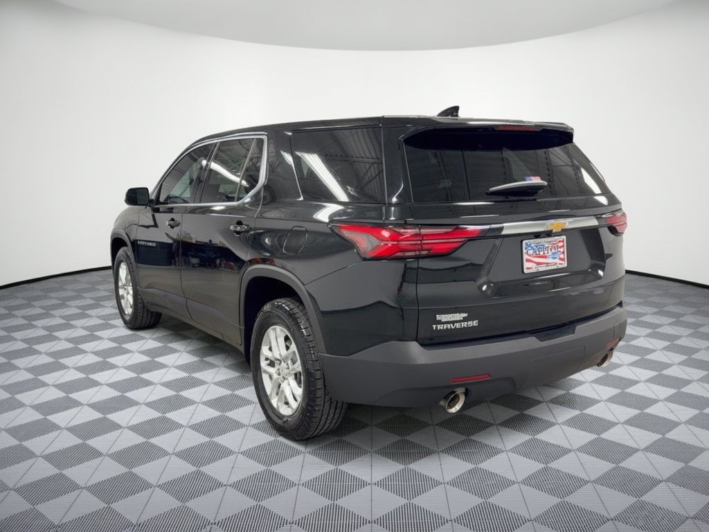 Used 2023 Chevrolet Traverse LS SUV