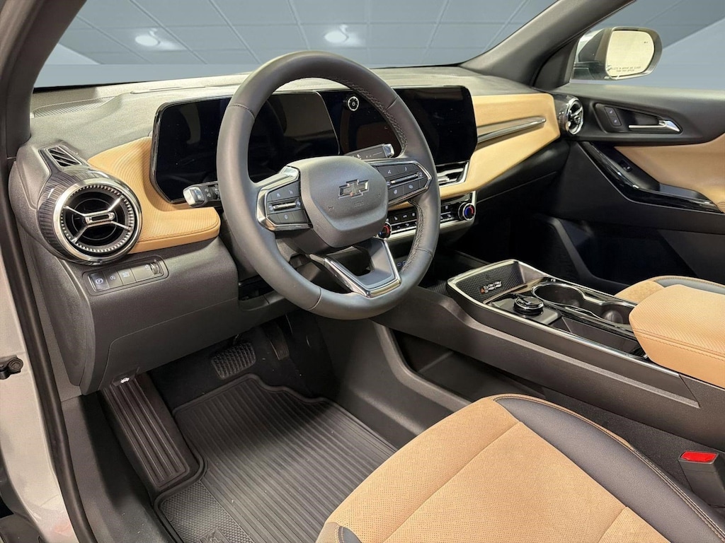 Used 2026 Chevrolet Equinox FWD ACTIV SUV