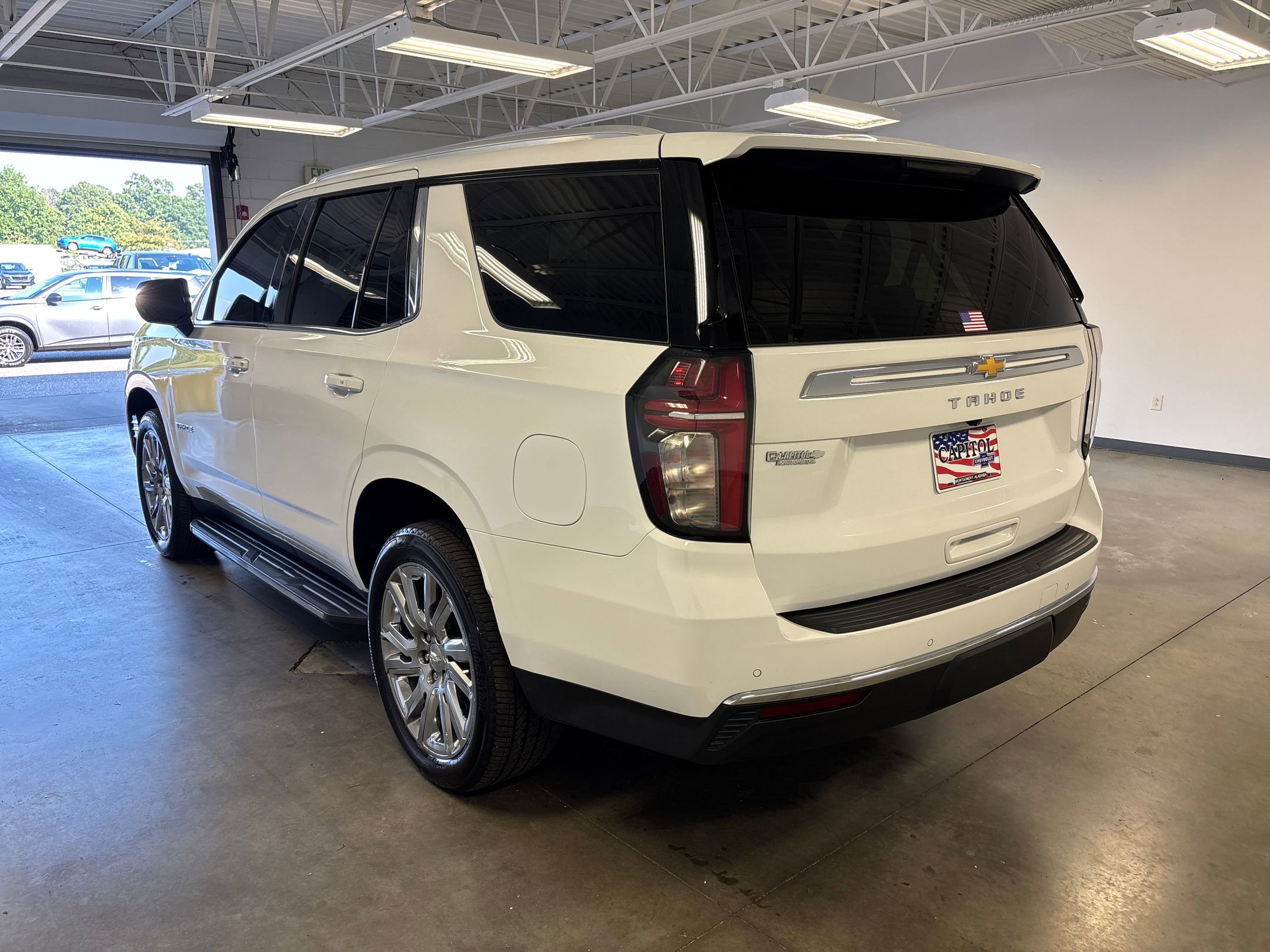 2021 Chevrolet Tahoe LS photo 2