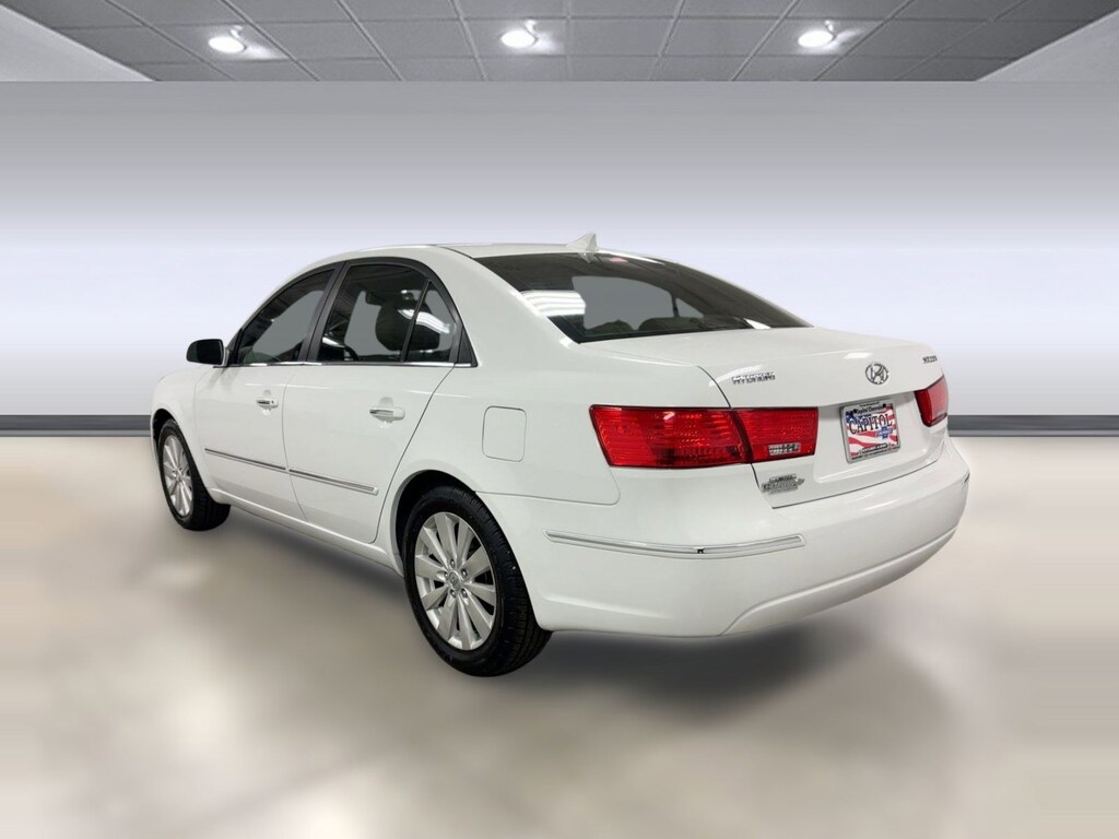 Used 2010 Hyundai Sonata Limited PZEV Sedan