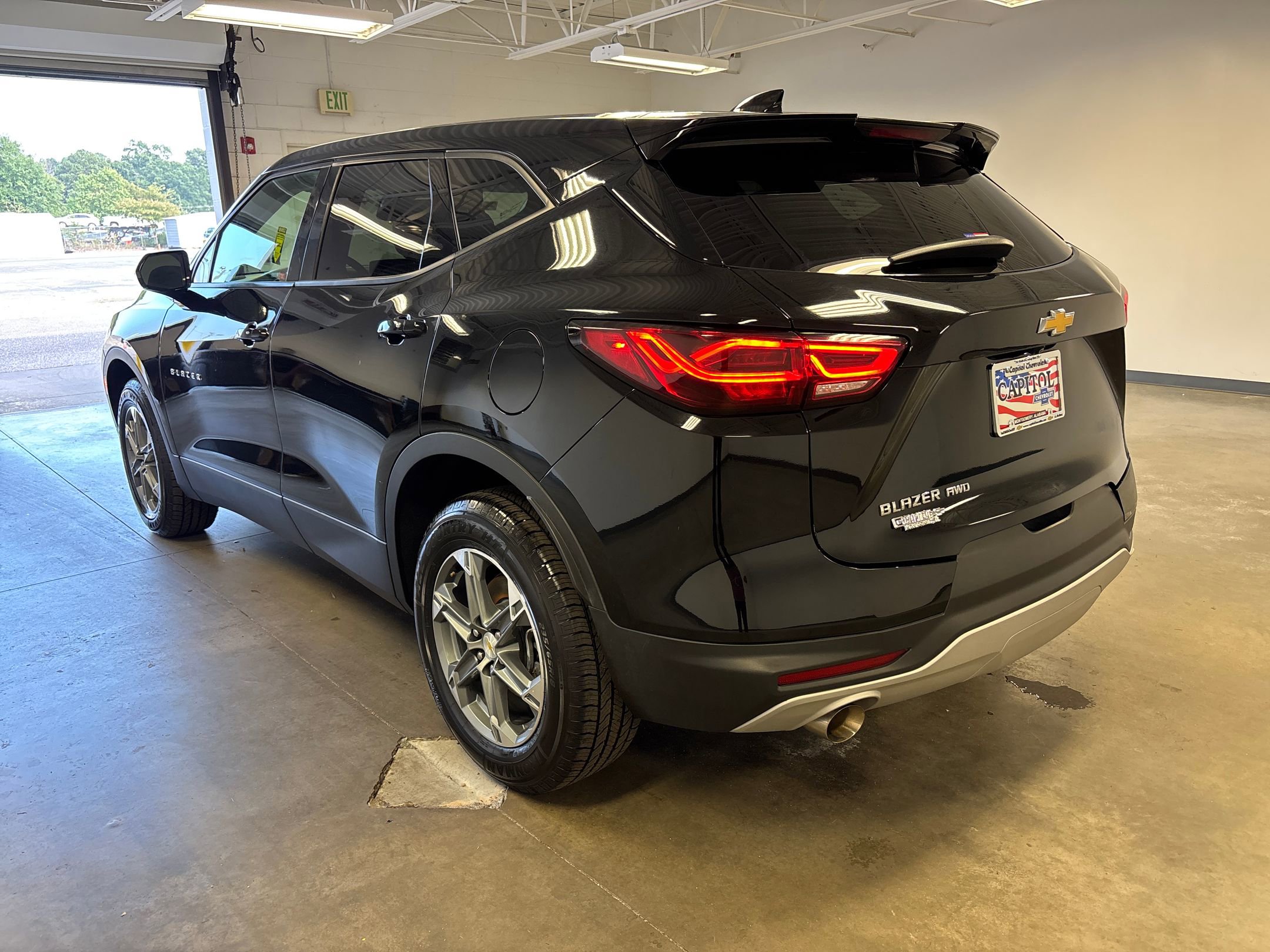 2023 Chevrolet Blazer 2LT photo 2