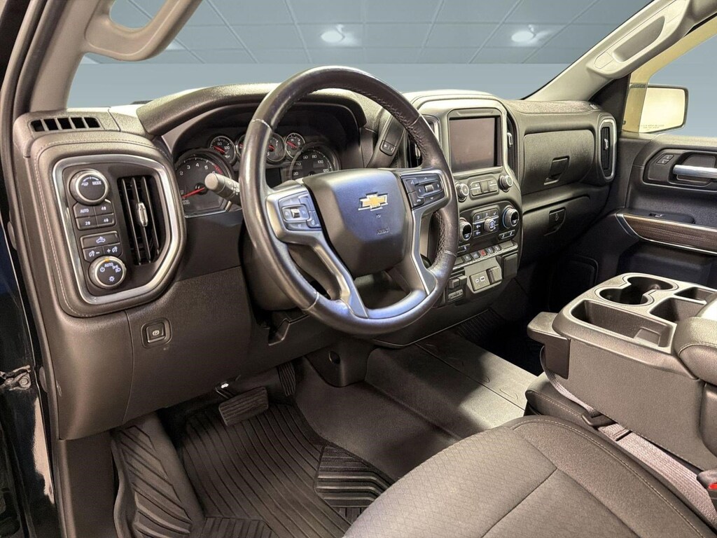 Used 2021 Chevrolet Silverado 1500 LT Truck Crew Cab