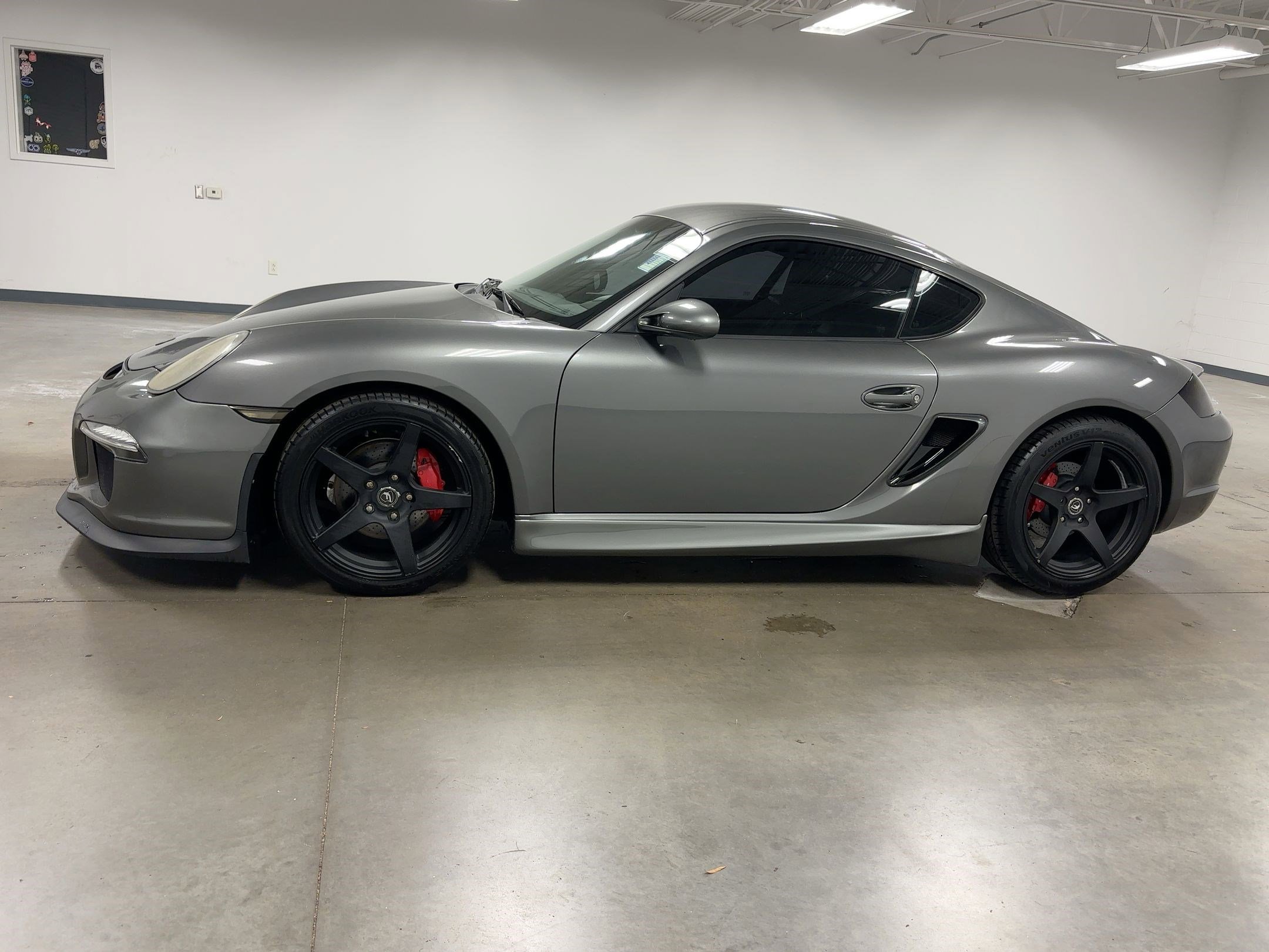 2007 Porsche Cayman S photo 2