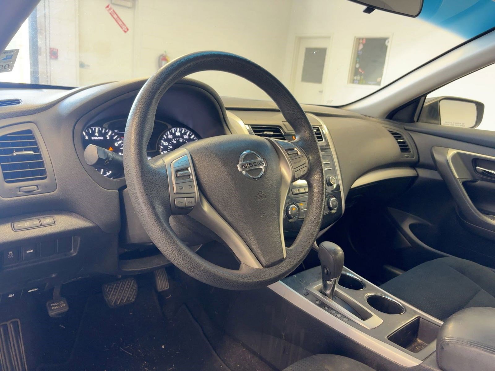 2015 Nissan Altima 2.5 photo 4