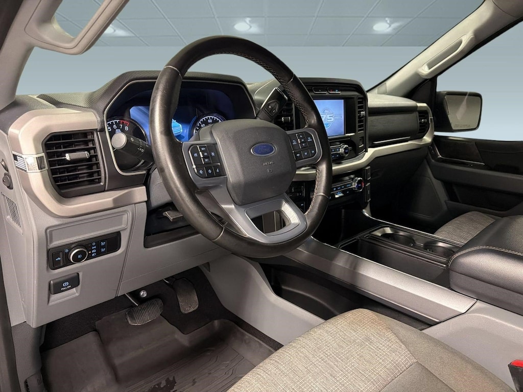Used 2023 Ford F-150 XLT Truck SuperCrew Cab