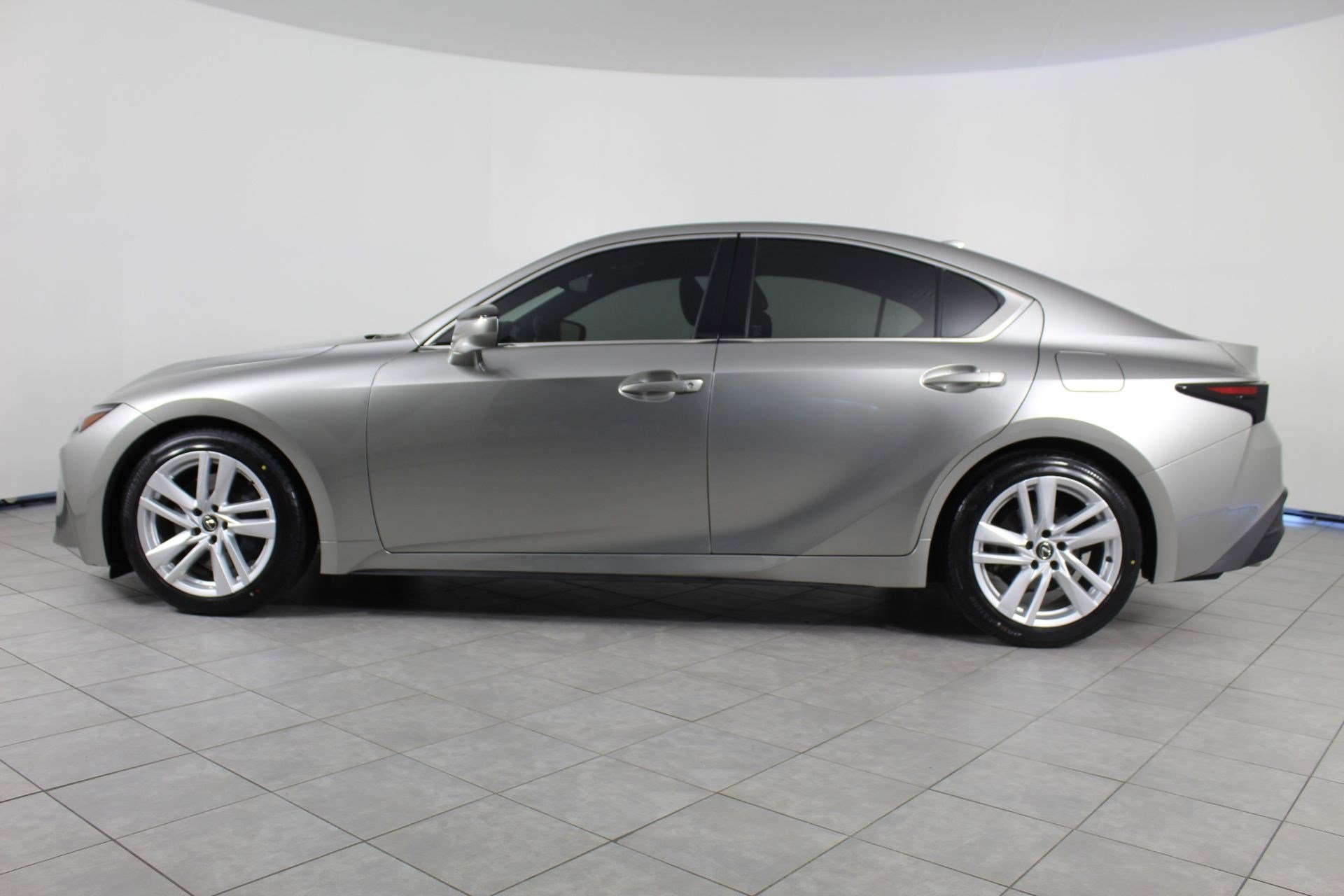 2023 Lexus IS 300 photo 2