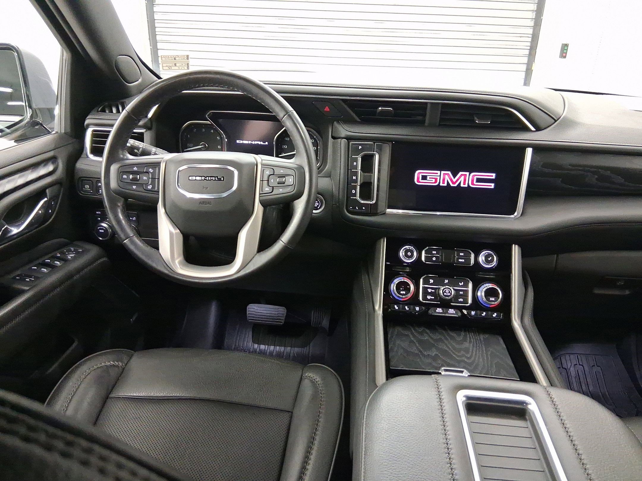 2021 Gmc Yukon XL Denali photo 4
