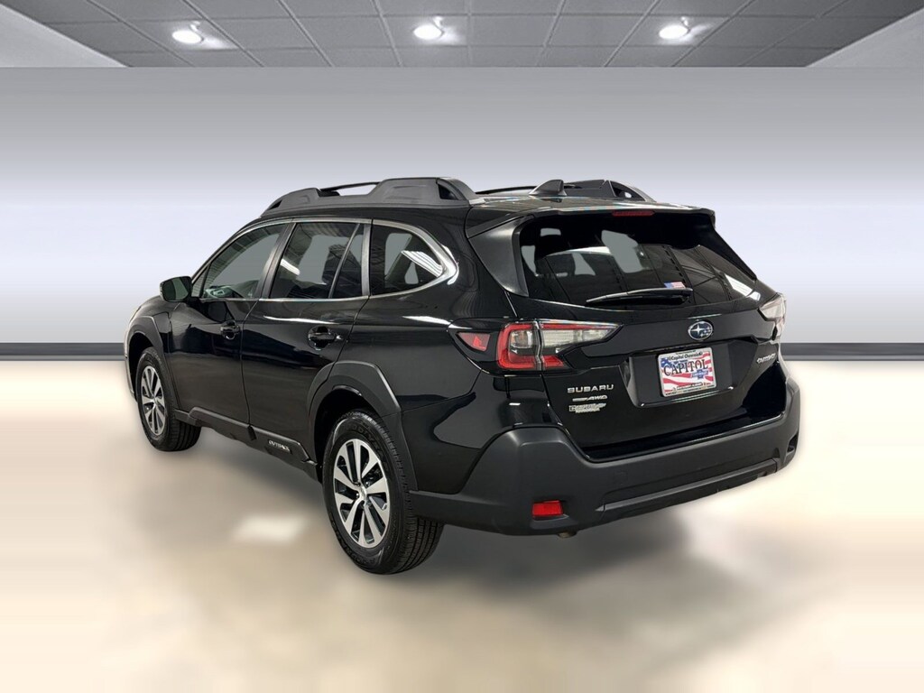Used 2024 Subaru Outback Premium SUV