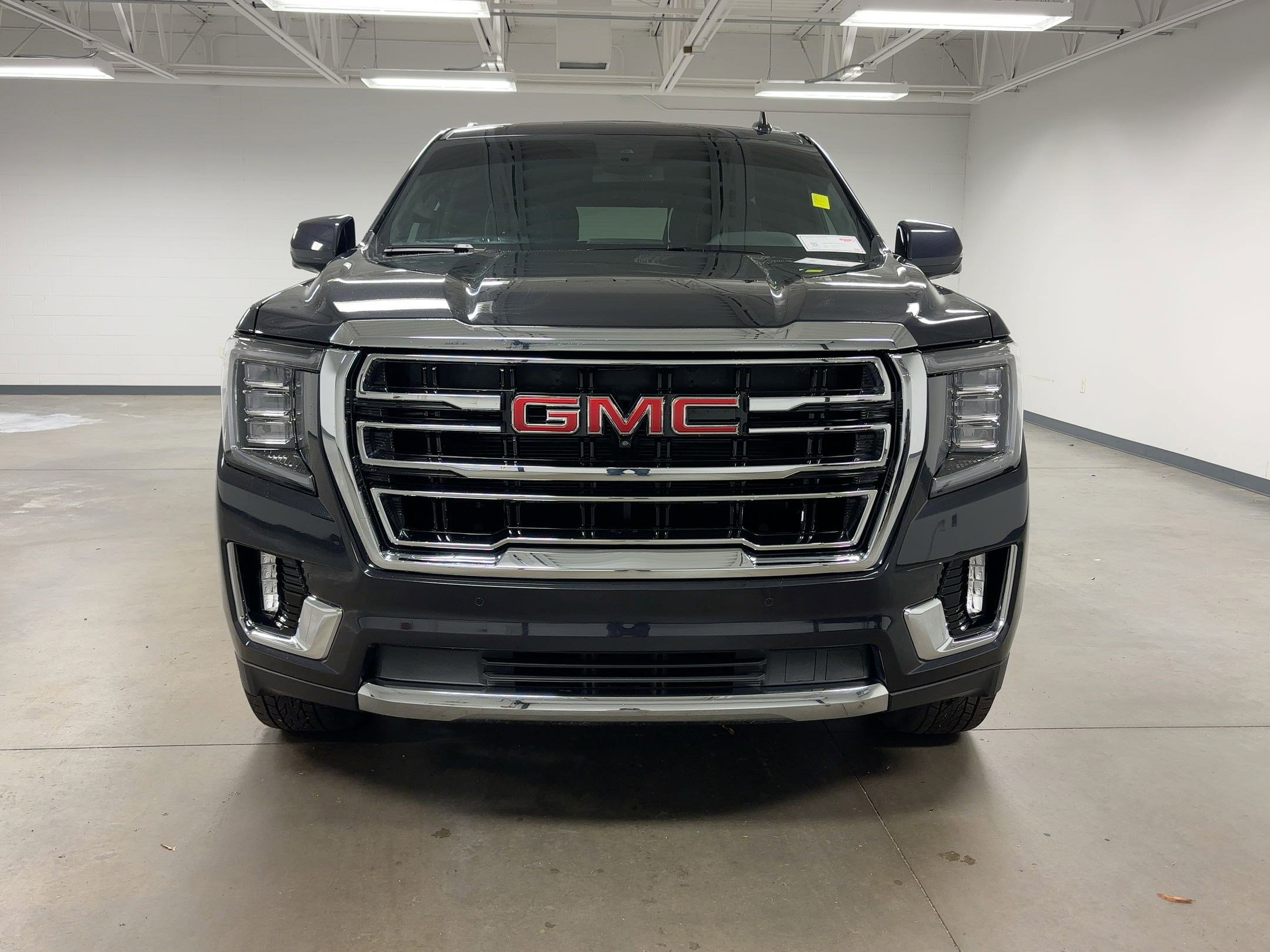 2023 Gmc Yukon SLT photo 4