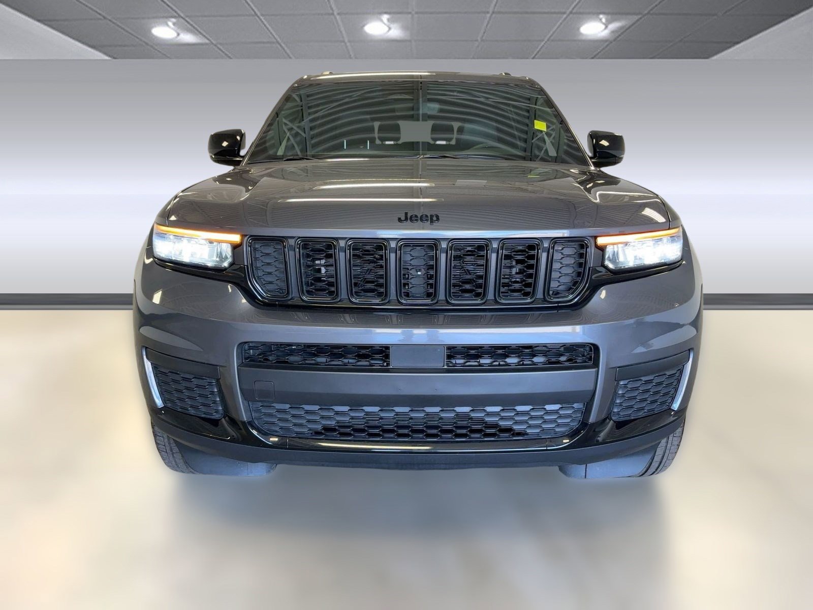 2024 Jeep Grand Cherokee Altitude photo 4