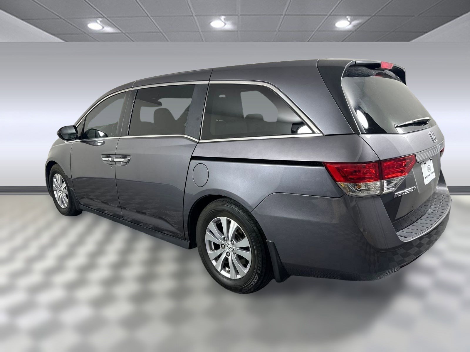2016 Honda Odyssey EX-L photo 2