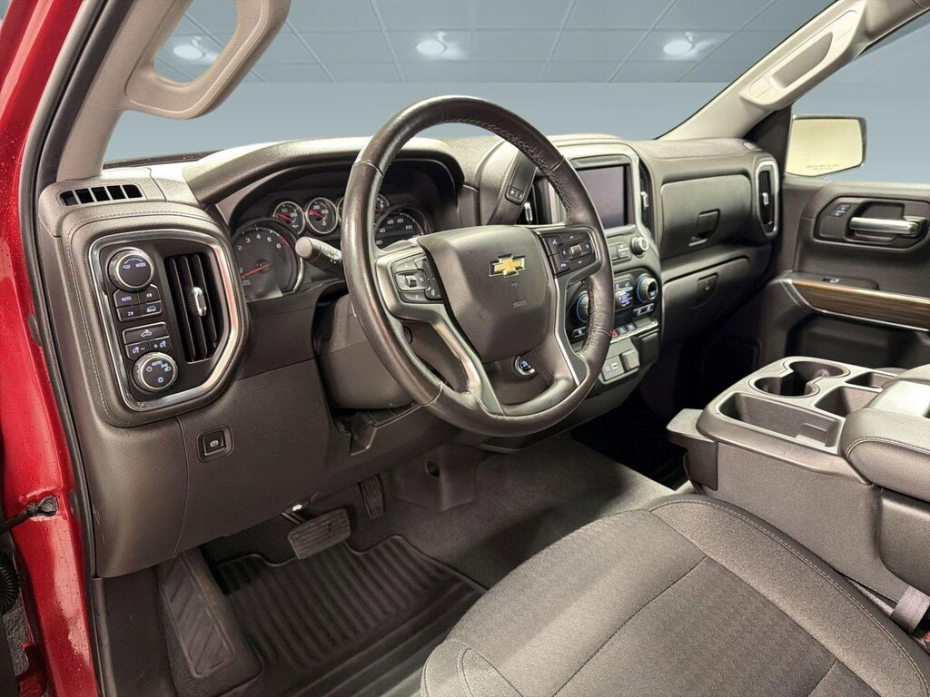 Used 2020 Chevrolet Silverado 1500 LT Truck Crew Cab