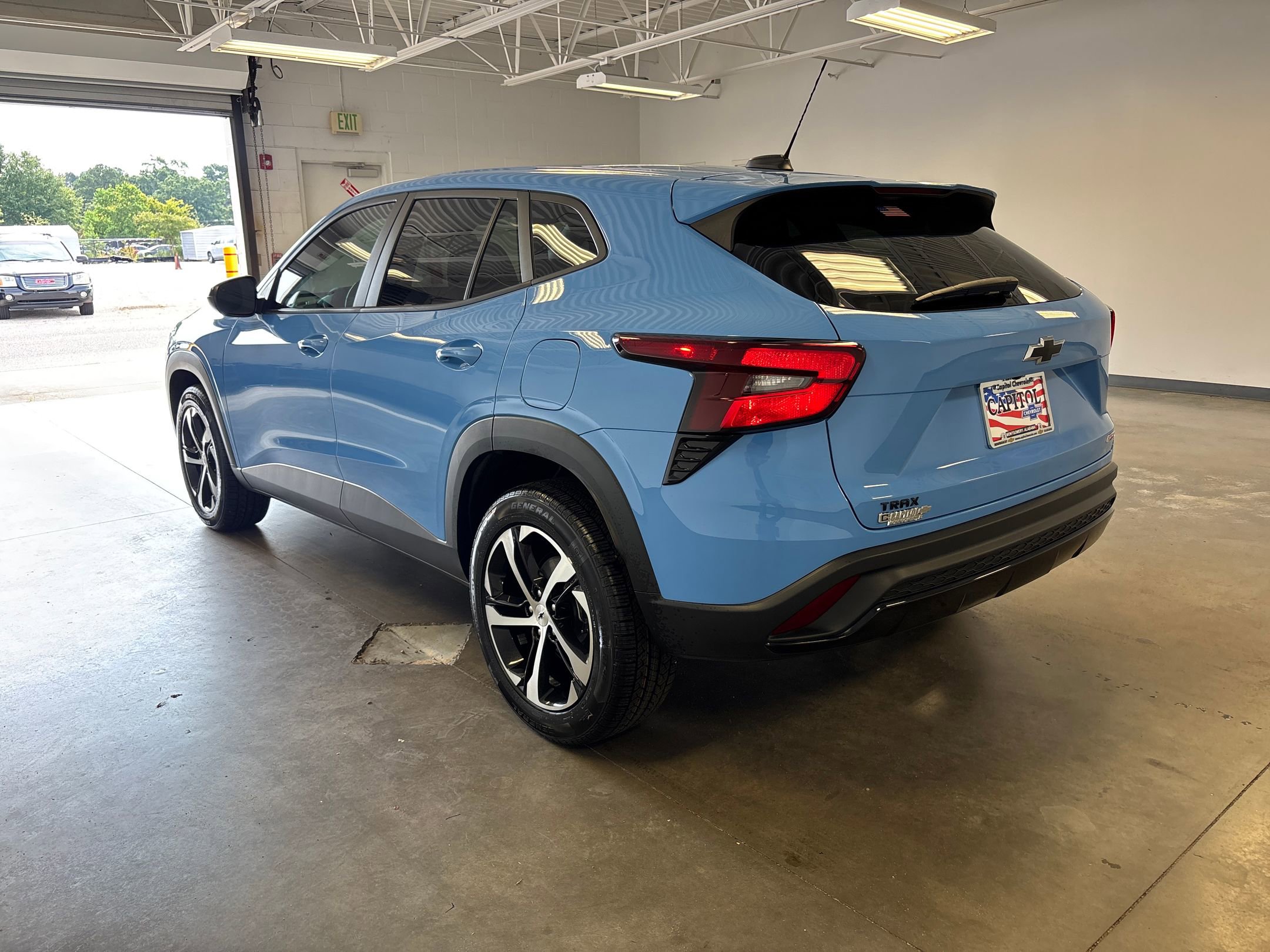 2024 Chevrolet Trax photo 3