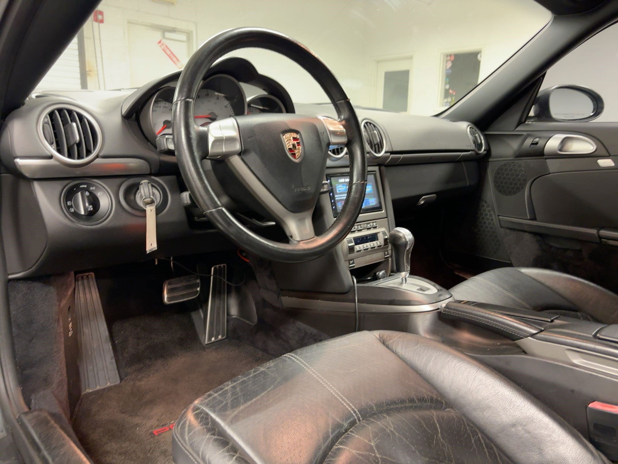 2007 Porsche Cayman S photo 4