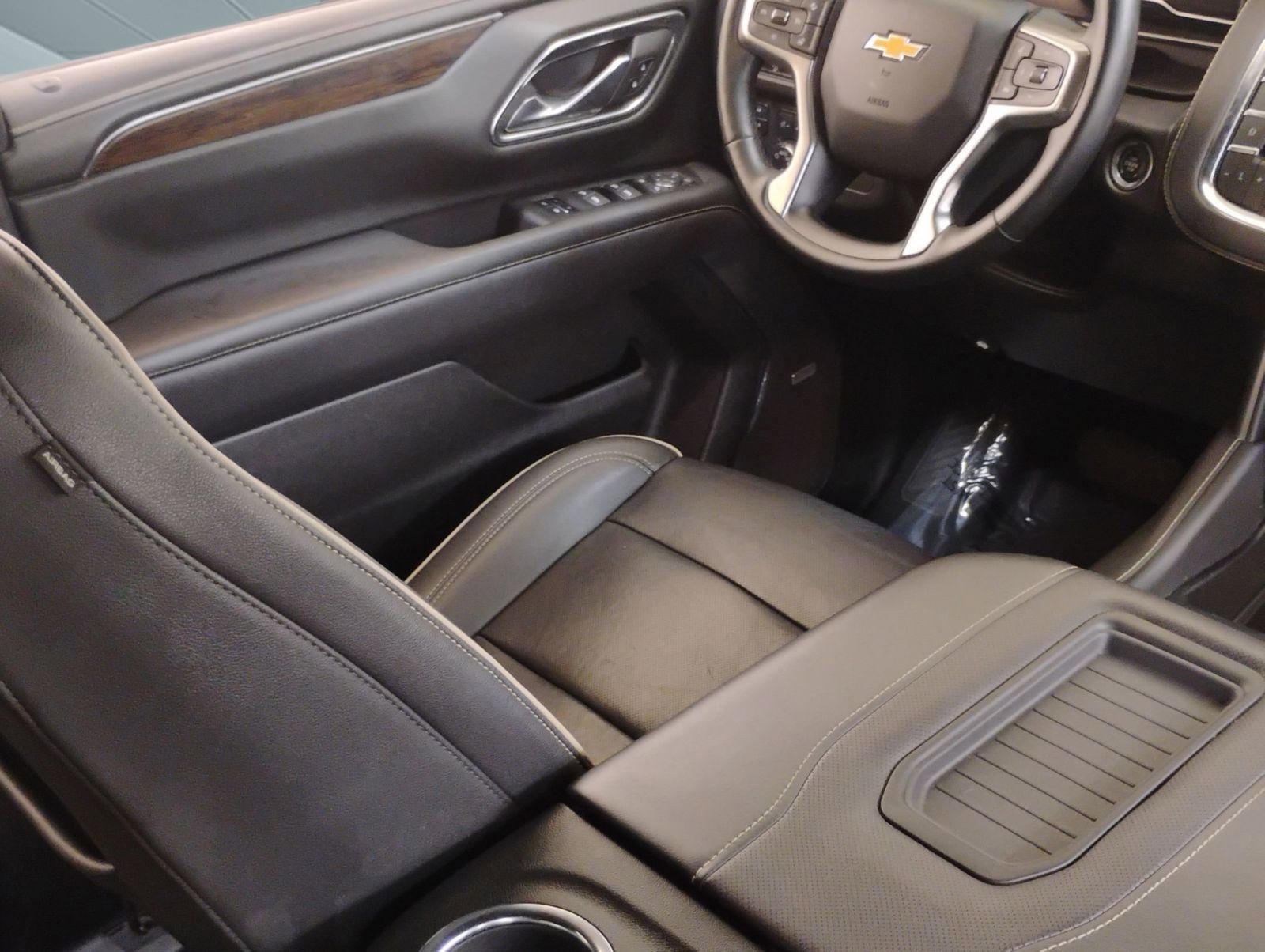 2023 Chevrolet Tahoe Premier photo 4