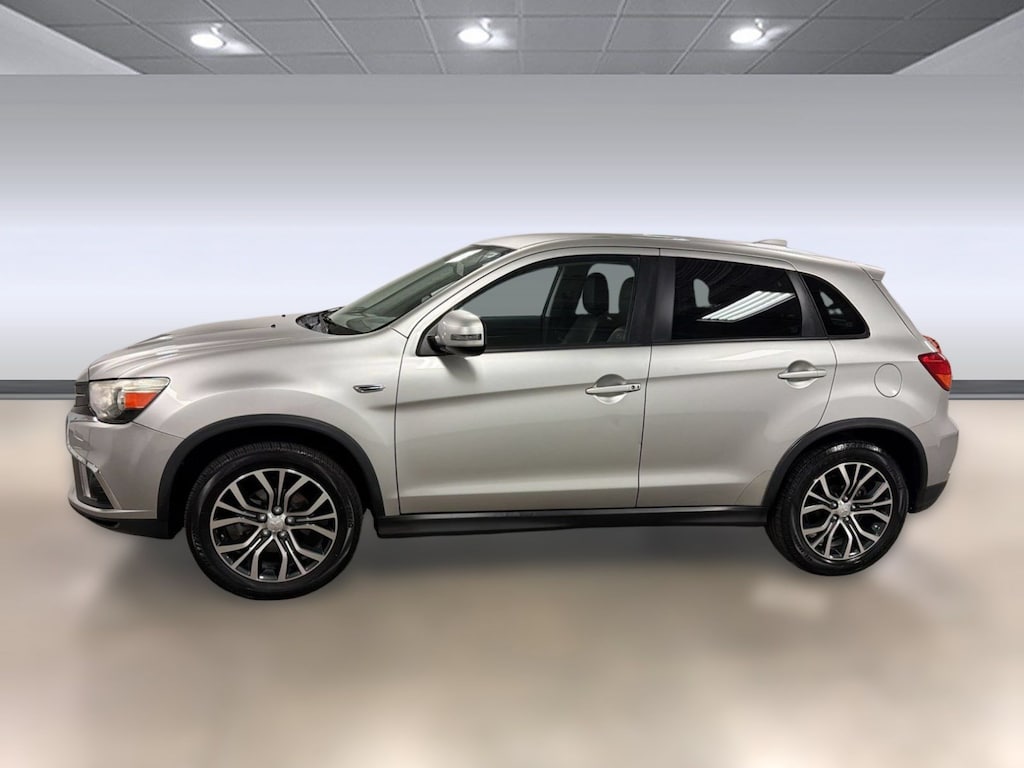 Used 2018 Mitsubishi Outlander Sport SE 2.4 CUV