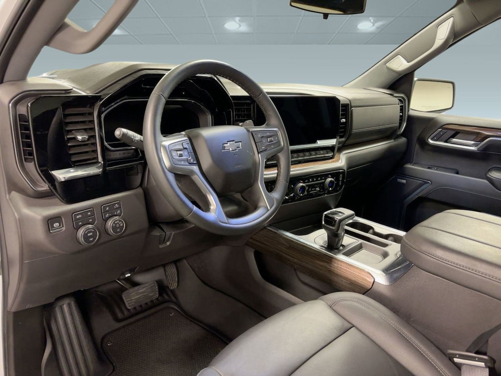 Used 2024 Chevrolet Silverado 1500 LT Trail Boss Truck Crew Cab